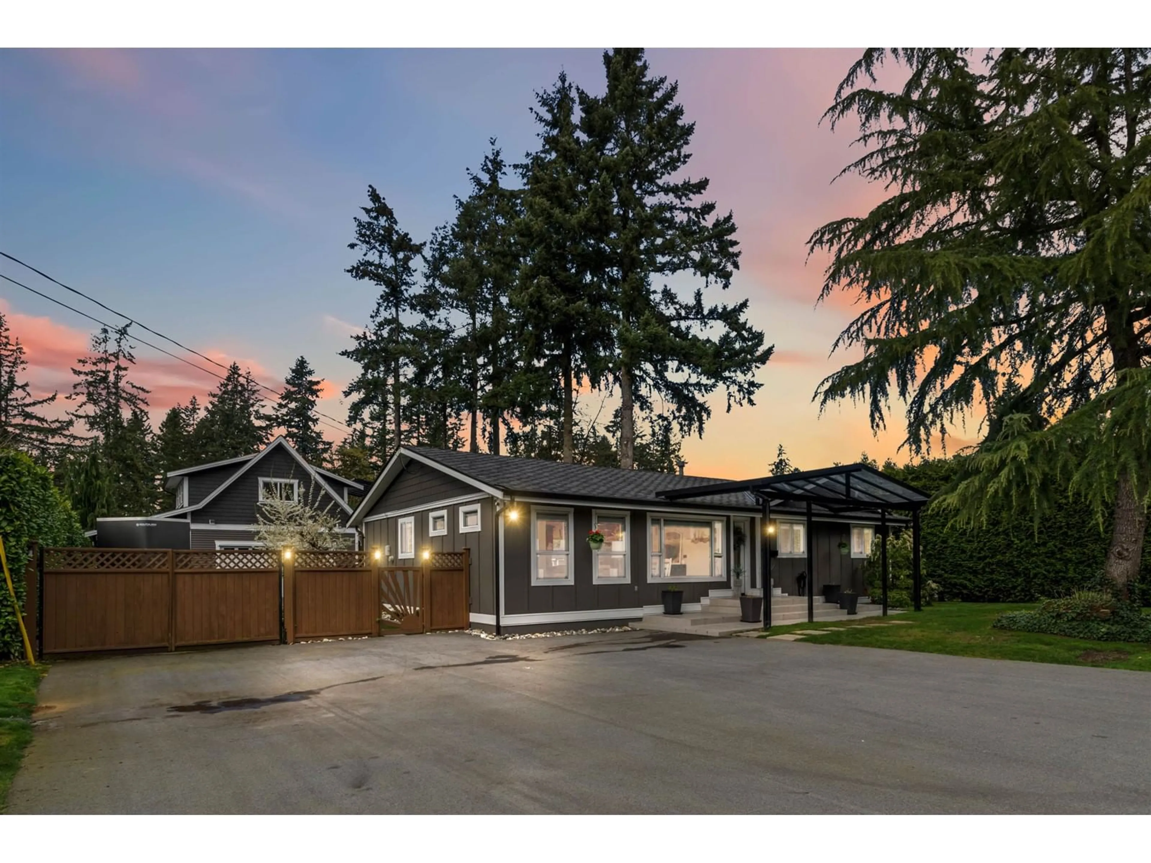 A pic from outside/outdoor area/front of a property/back of a property/a pic from drone, street for 3763 197, Langley British Columbia V3A1B4