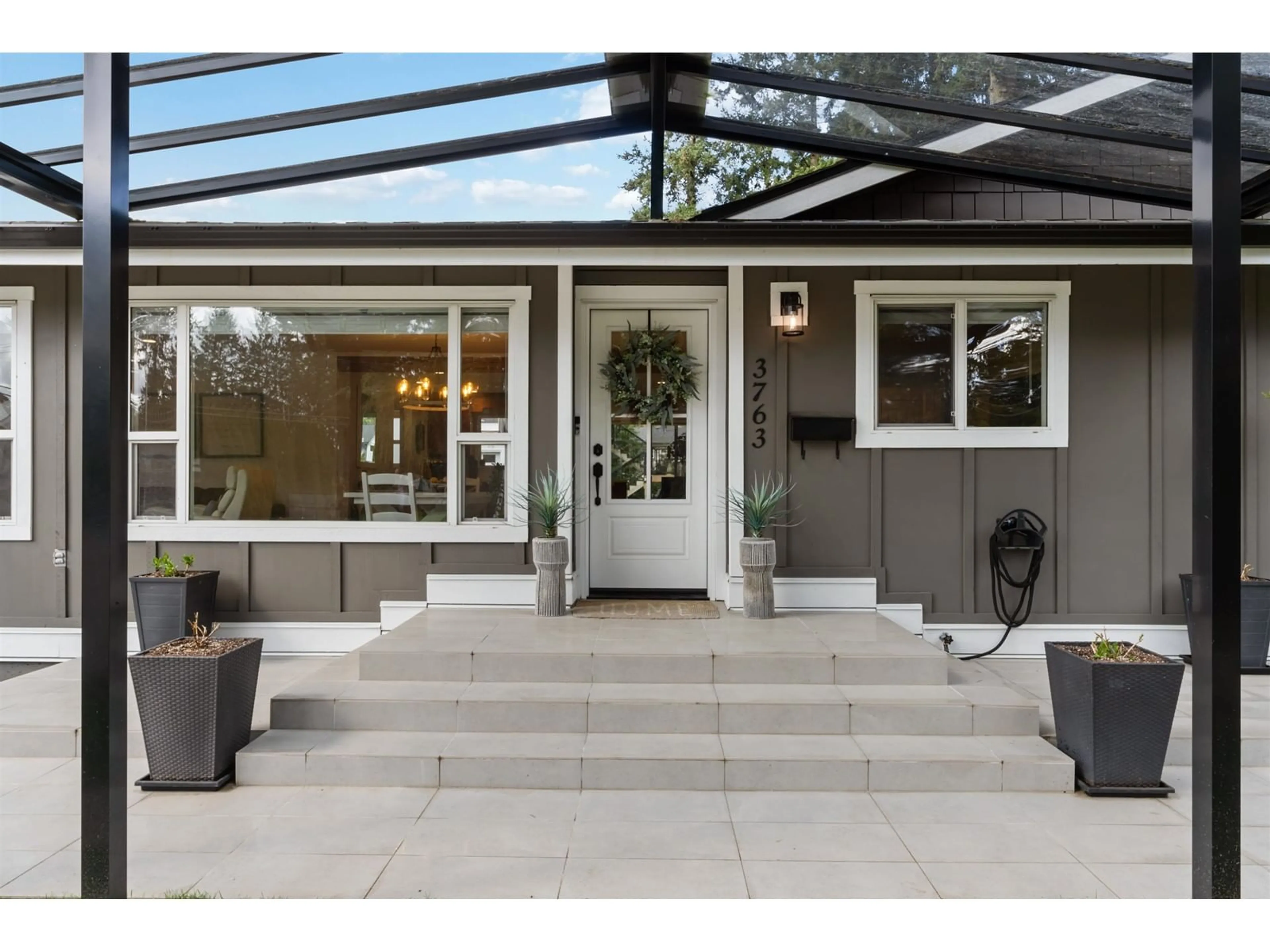 Unknown for 3763 197, Langley British Columbia V3A1B4