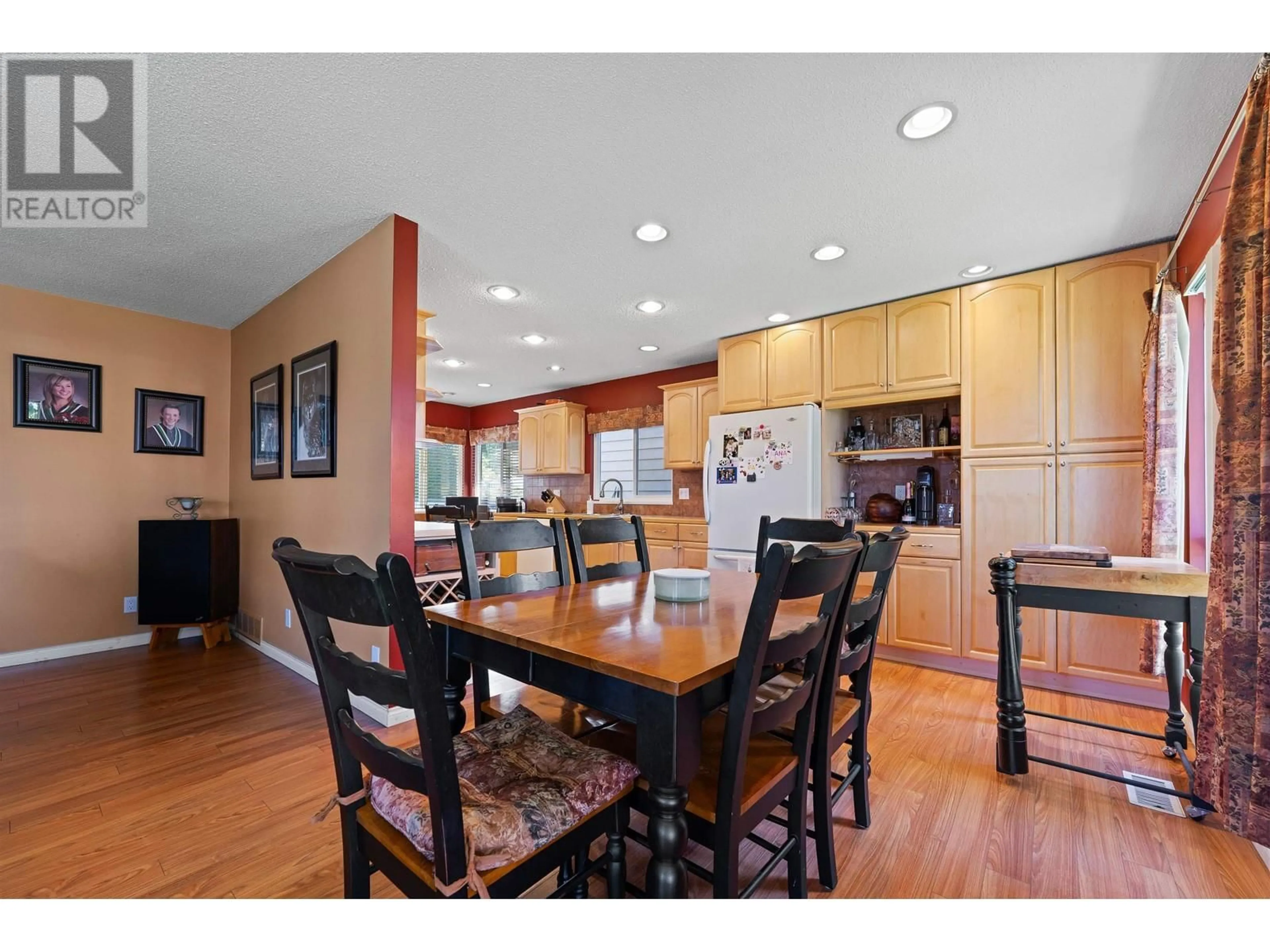 Open concept kitchen, wood/laminate floor for 4614 54 STREET, Ladner British Columbia V4K3V2