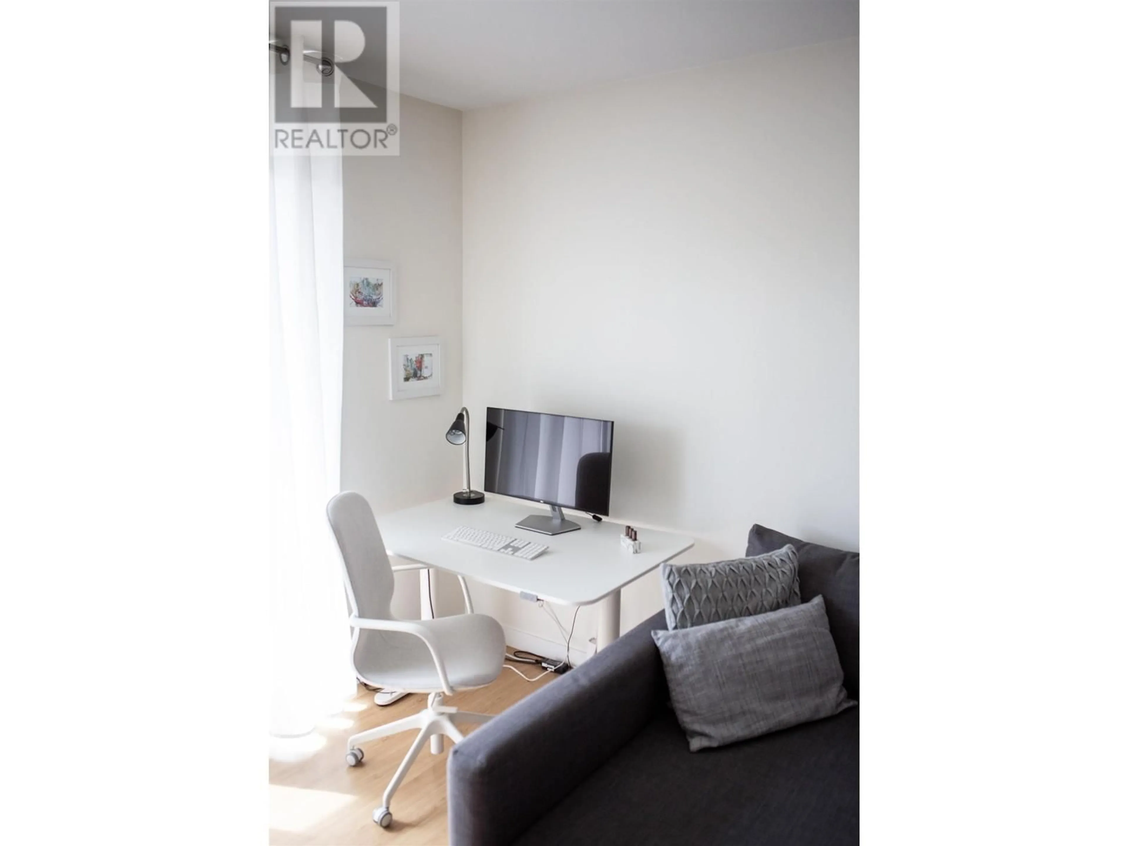 A pic of a room for 306 - 458 43RD AVENUE, Vancouver British Columbia V5W1T4
