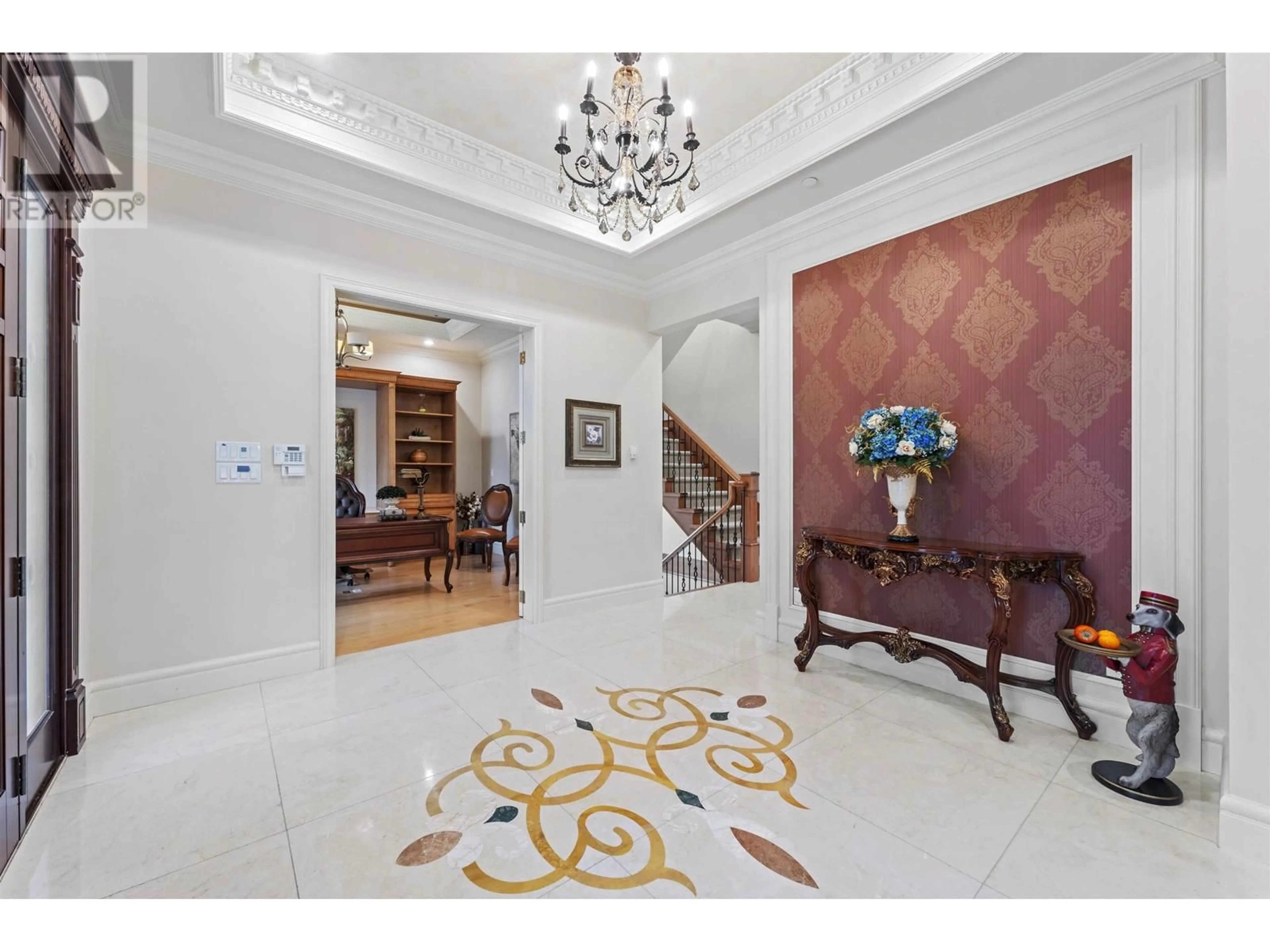 Indoor foyer for 6983 SELKIRK STREET, Vancouver British Columbia V6P4H1