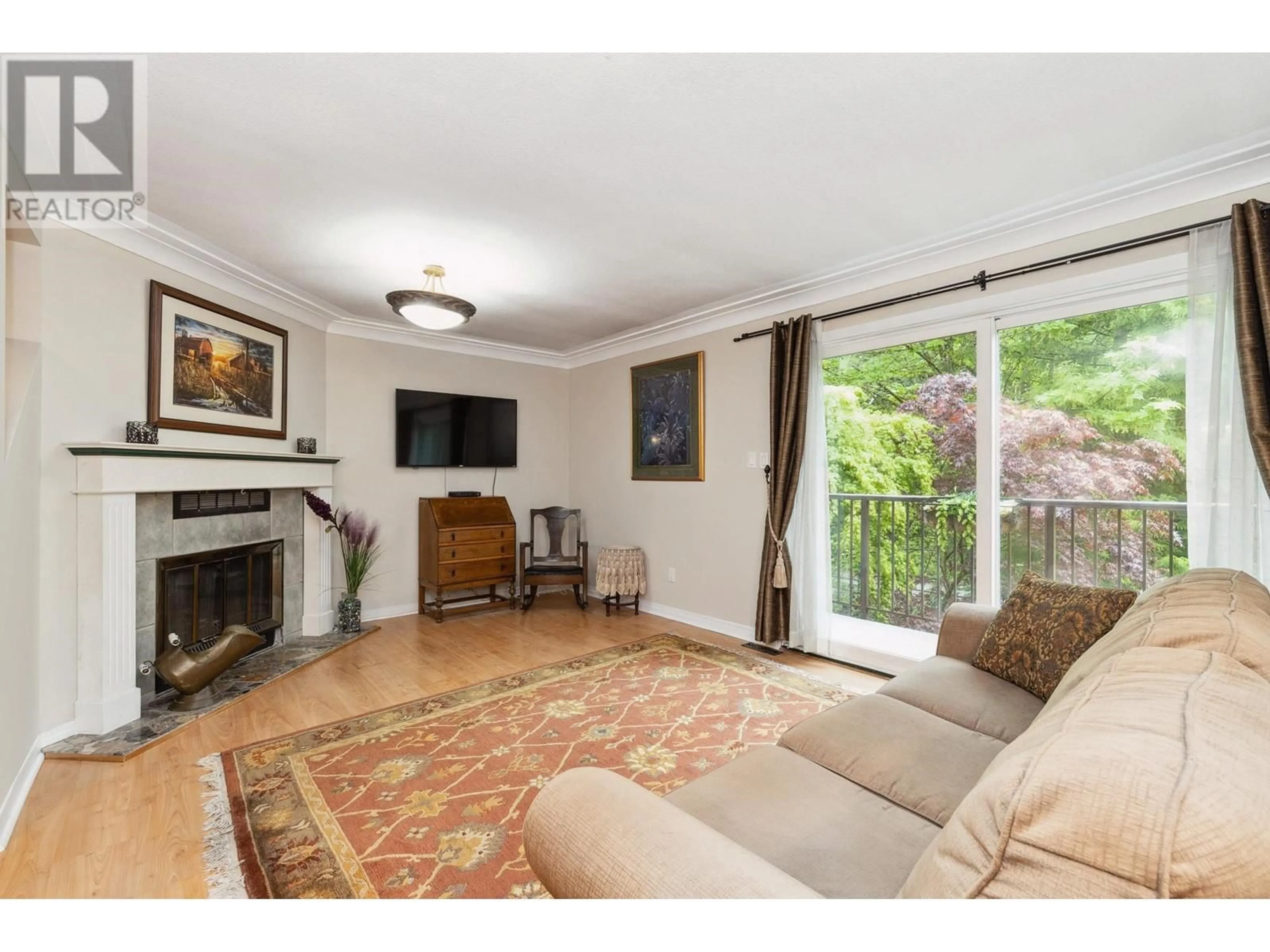Living room with furniture, unknown for 39 - 3190 TAHSIS AVENUE, Coquitlam British Columbia V3B6C2