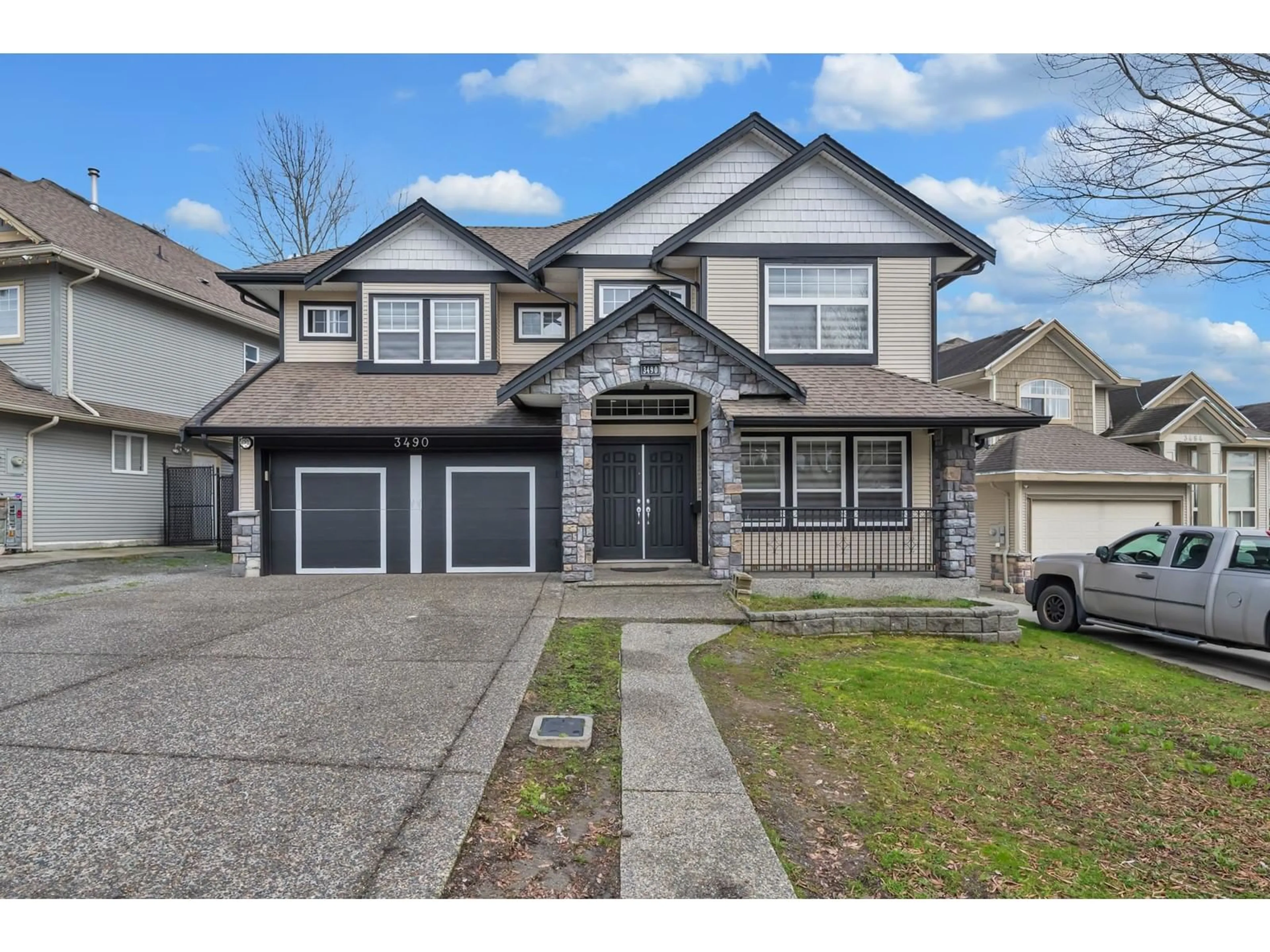 Home with vinyl exterior material, street for 3490 THURSTON, Abbotsford British Columbia V2T6Z3