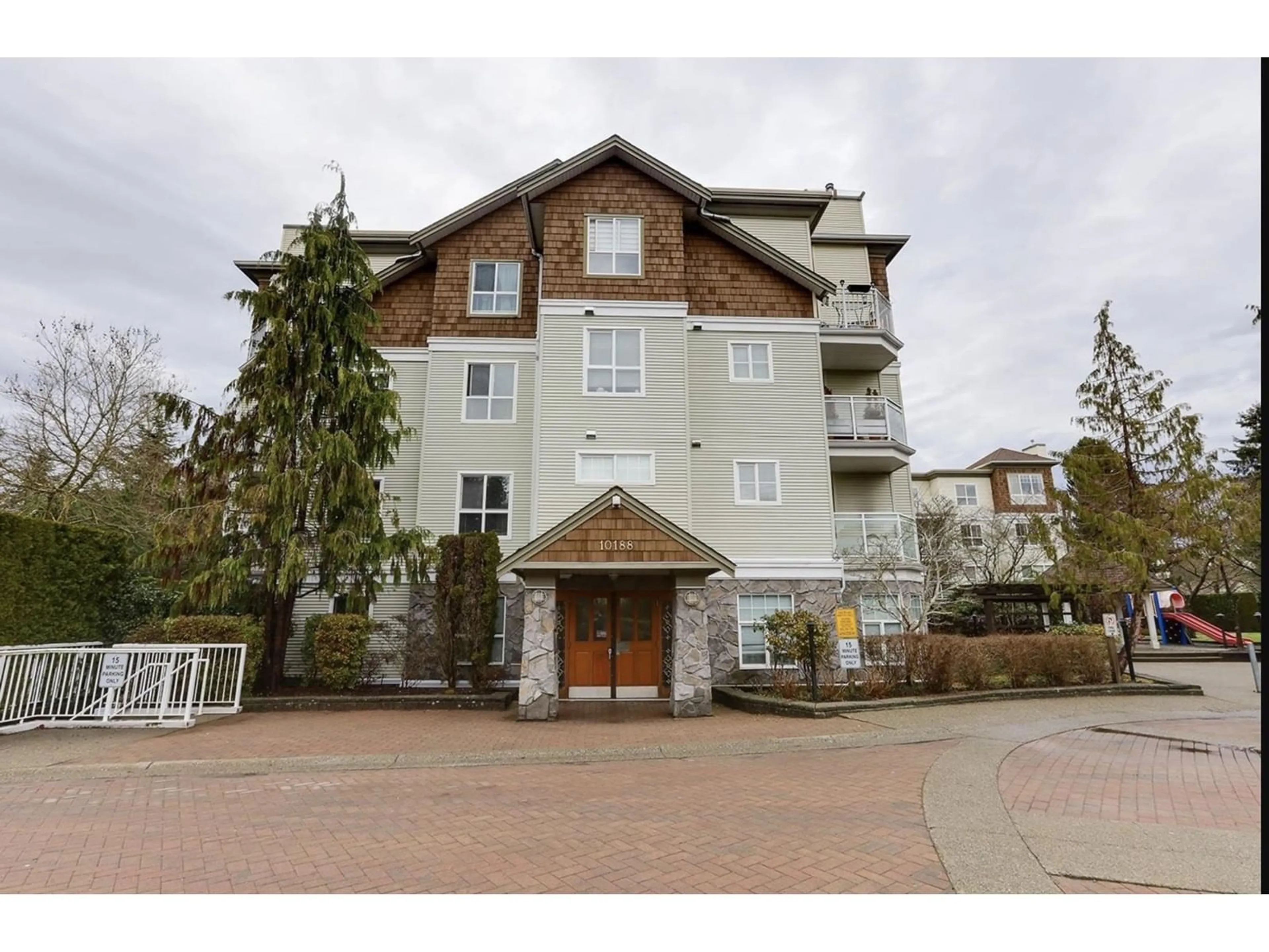 Unknown for 413 - 10188 155, Surrey British Columbia V3R0R6