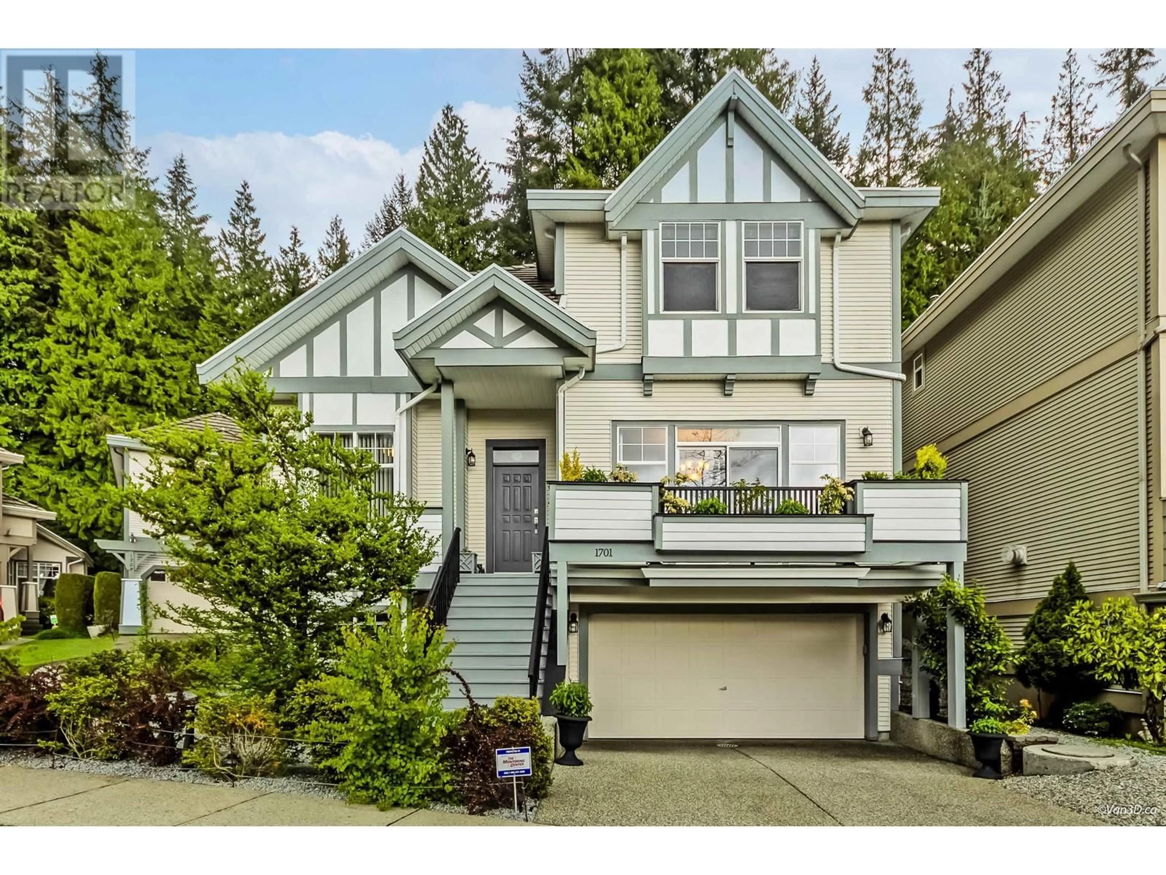 Home with vinyl exterior material, street for 1701 ARBUTUS PLACE, Coquitlam British Columbia V3E3K2
