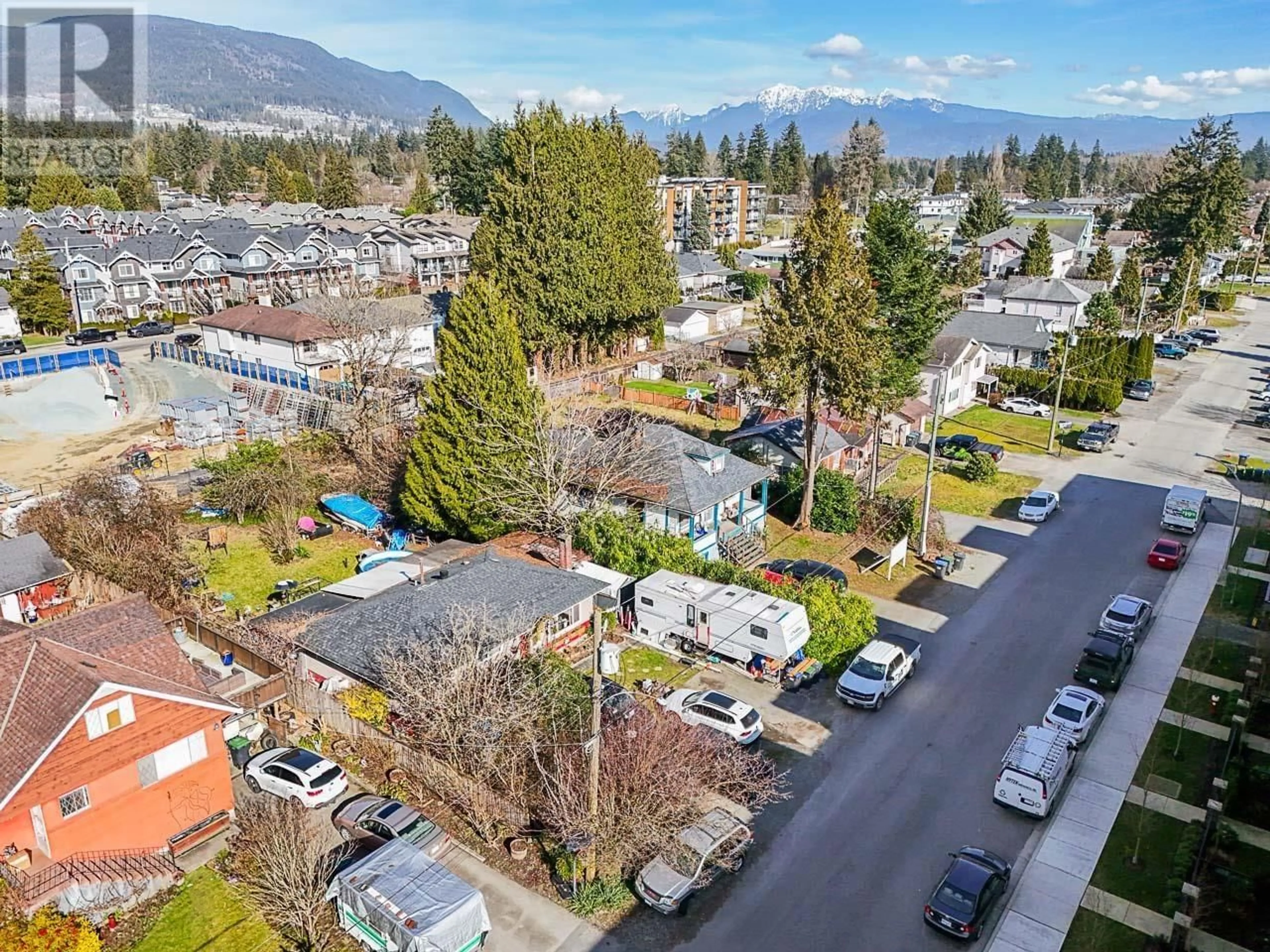 A pic from outside/outdoor area/front of a property/back of a property/a pic from drone, mountain view for 2159 GRANT AVENUE, Port Coquitlam British Columbia V3B1R1