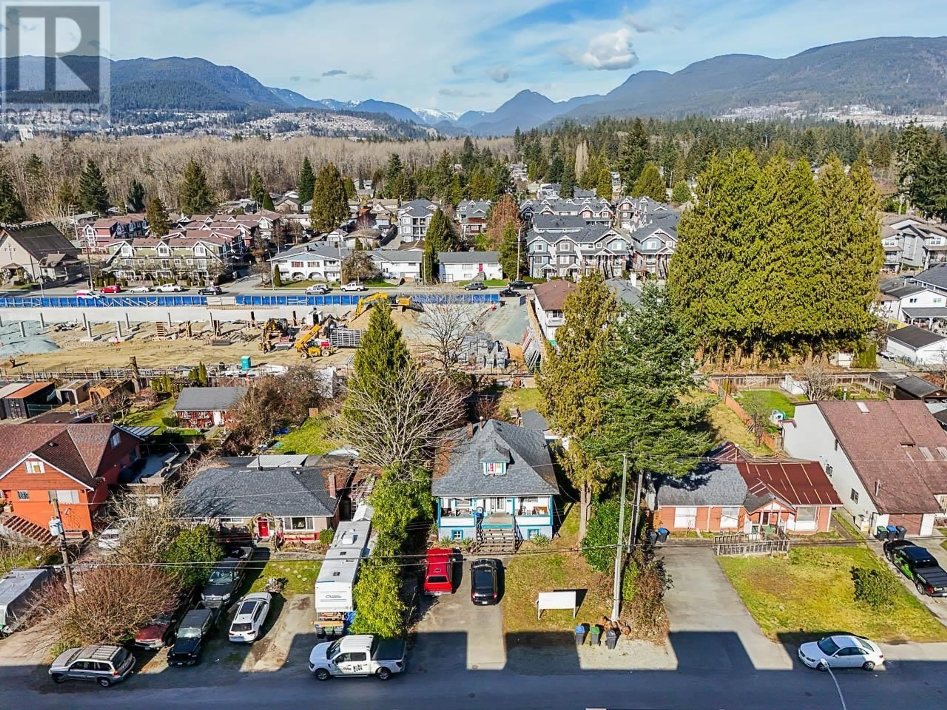 A pic from outside/outdoor area/front of a property/back of a property/a pic from drone, mountain view for 2155 GRANT AVENUE, Port Coquitlam British Columbia V3B1R1
