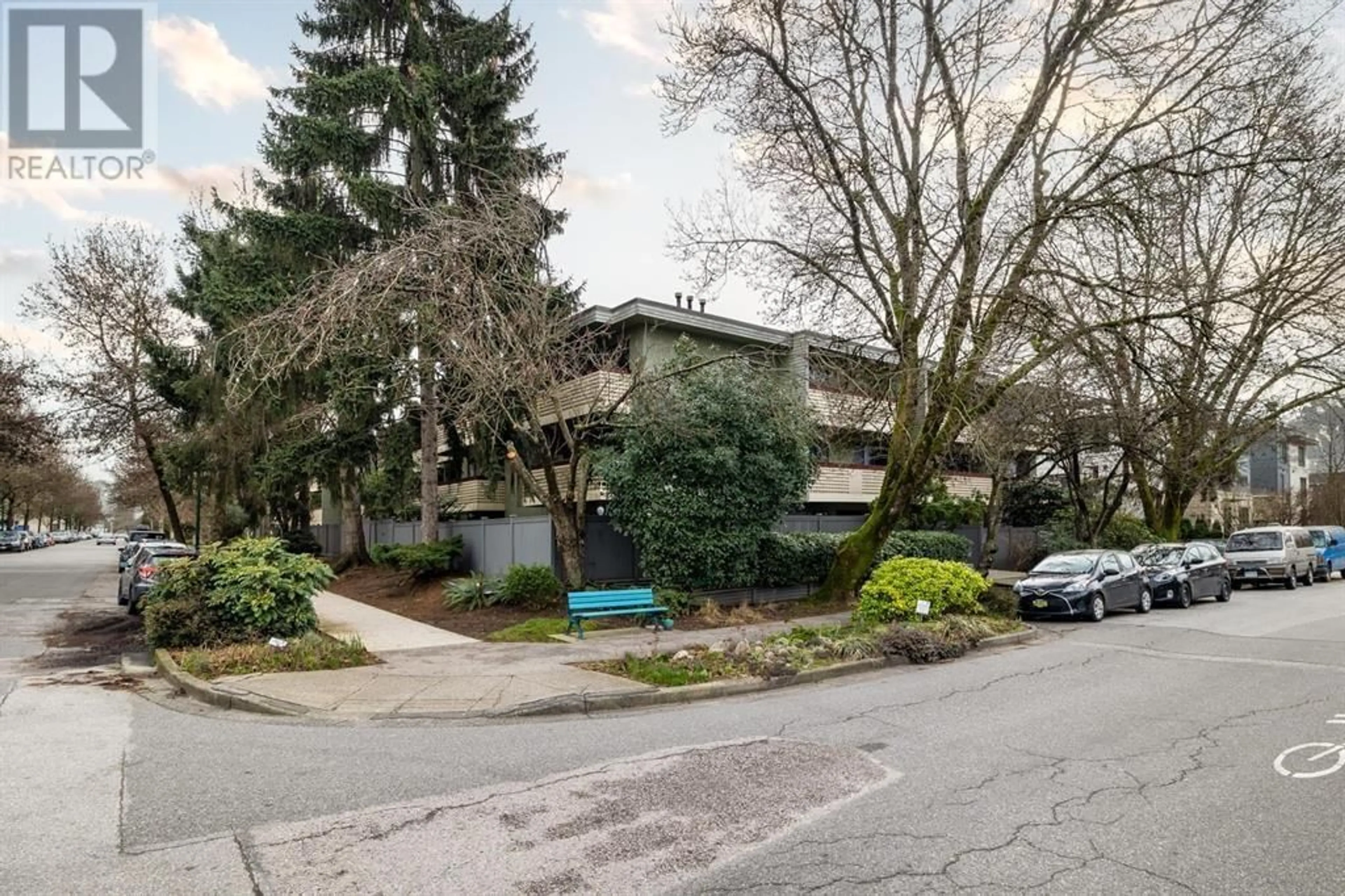 Unknown for 215 - 3150 PRINCE EDWARD STREET, Vancouver British Columbia V5T3N6