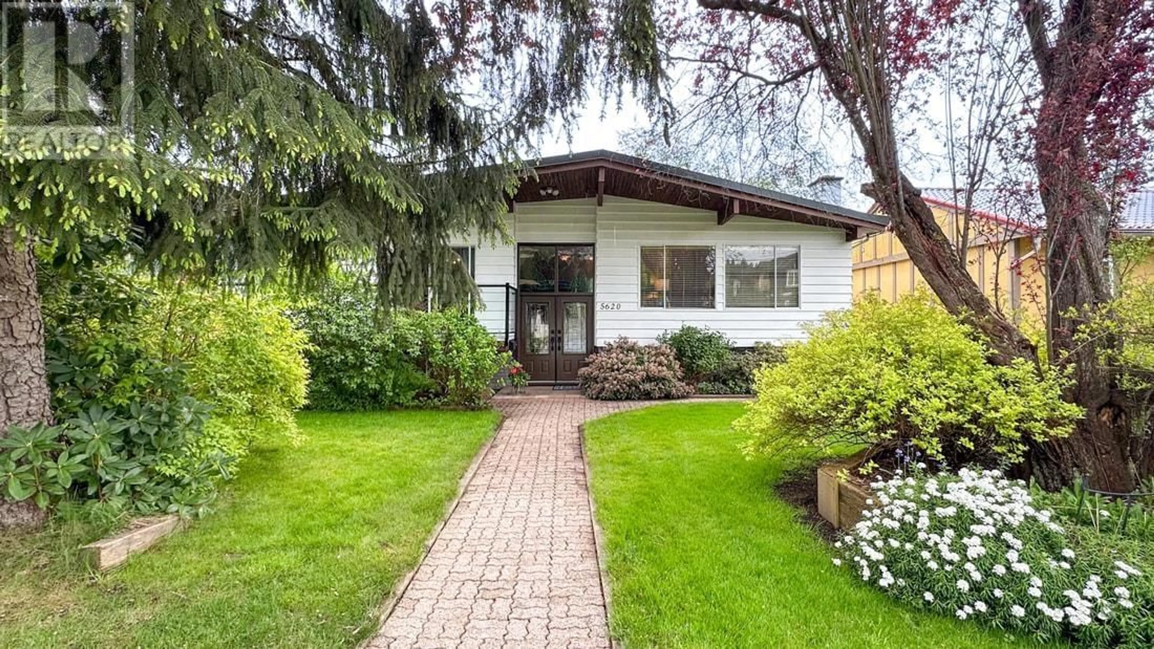 Unknown for 5620 GILPIN STREET, Burnaby British Columbia V5G2H9