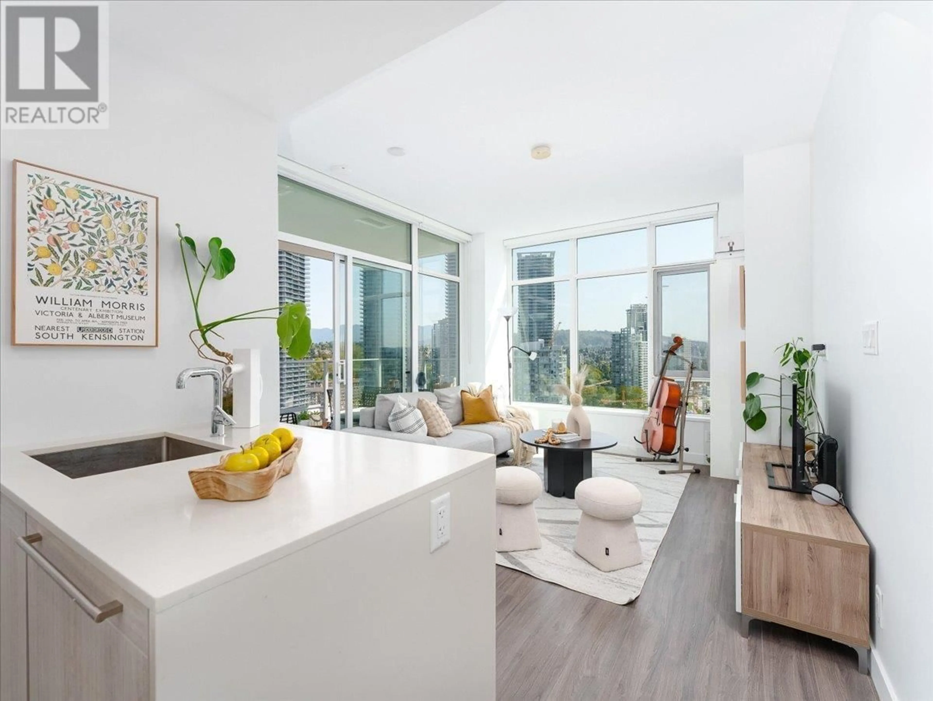 Unknown for 2404 - 2351 BETA AVENUE, Burnaby British Columbia V5C0M2