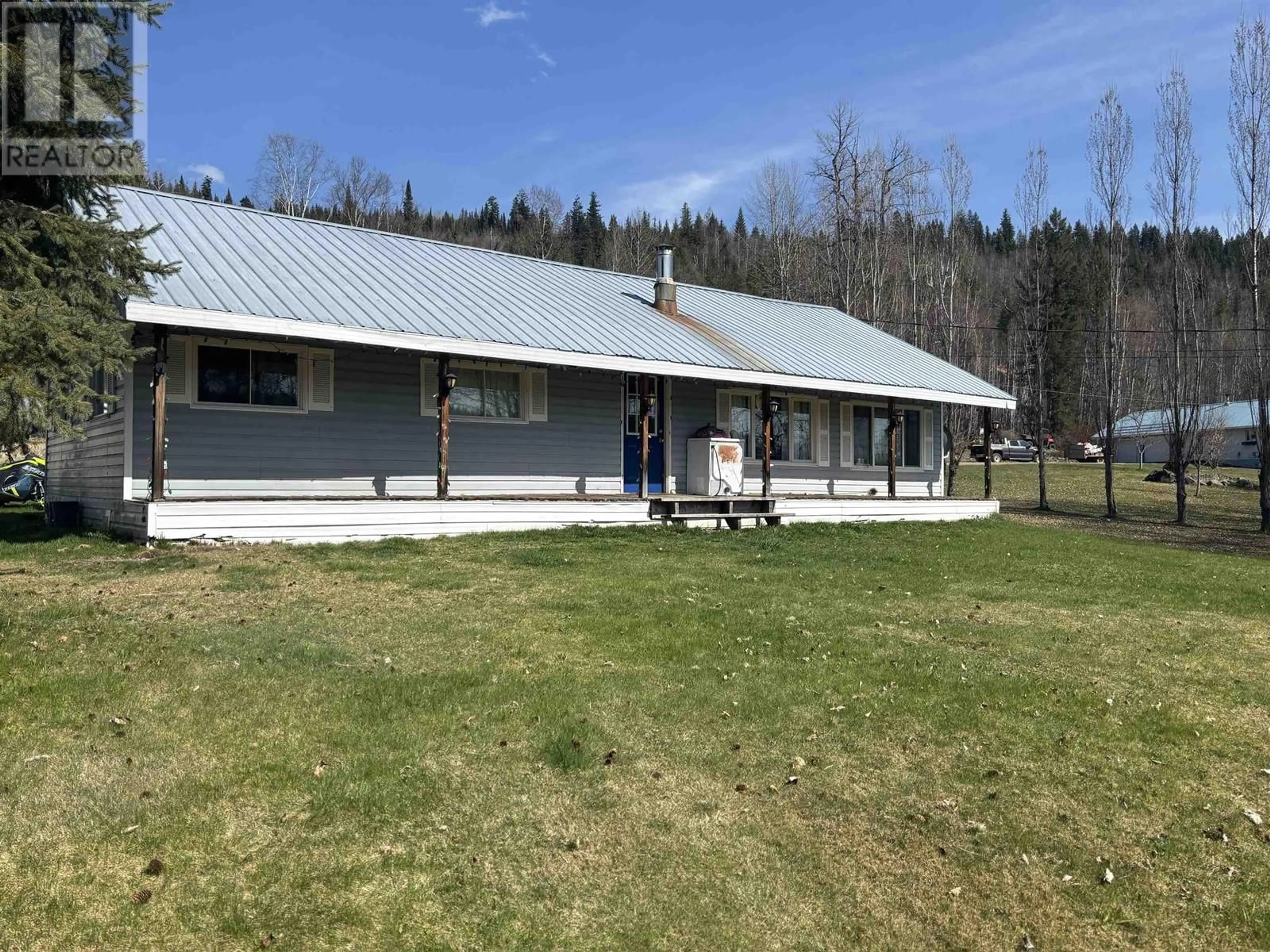 A pic from outside/outdoor area/front of a property/back of a property/a pic from drone, building for 6162 CEDAR CREEK ROAD, Likely British Columbia V0L1N0