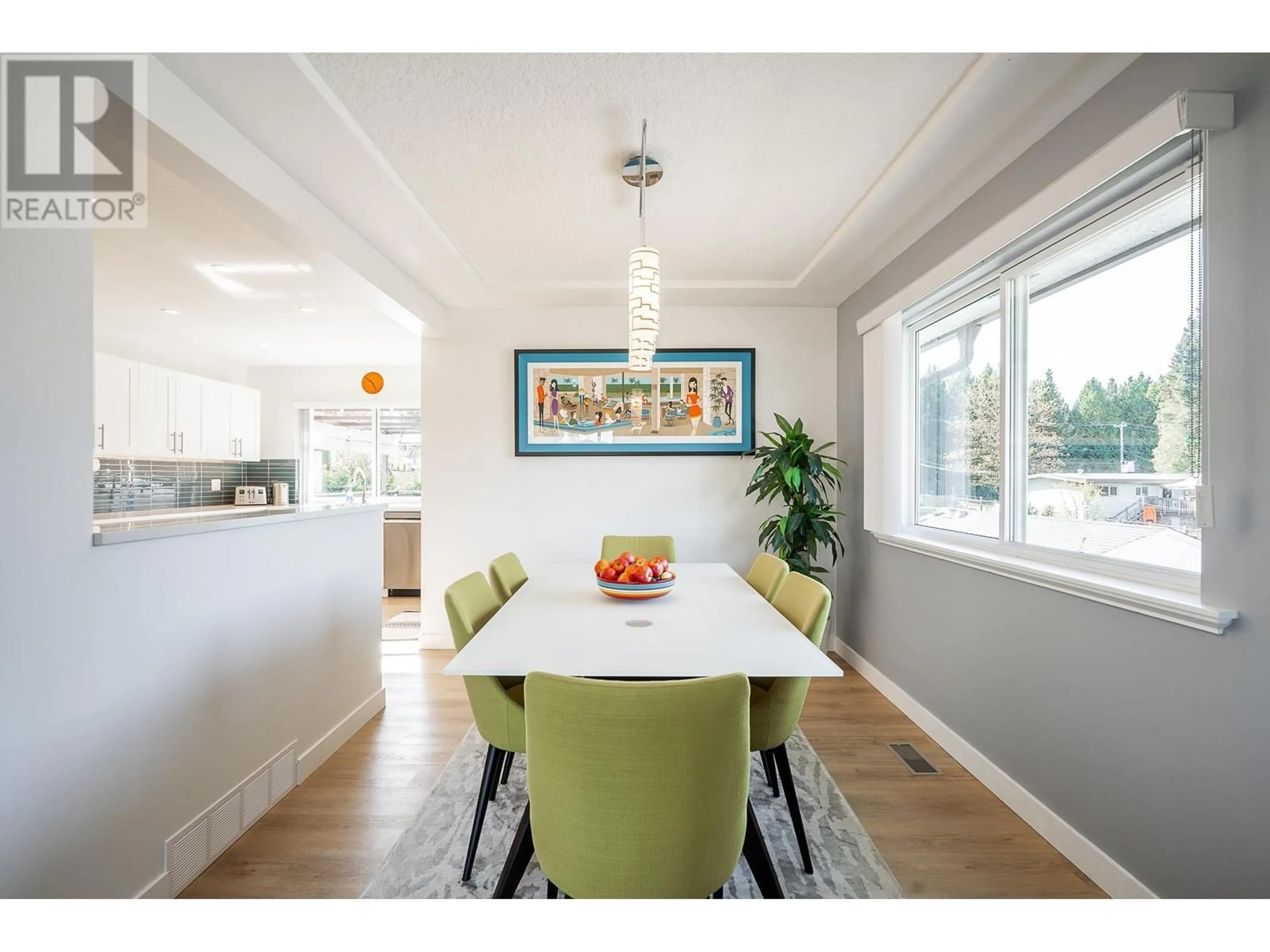 Dining room, wood/laminate floor for 1115 VICTORY DRIVE, Port Moody British Columbia V3H1K3