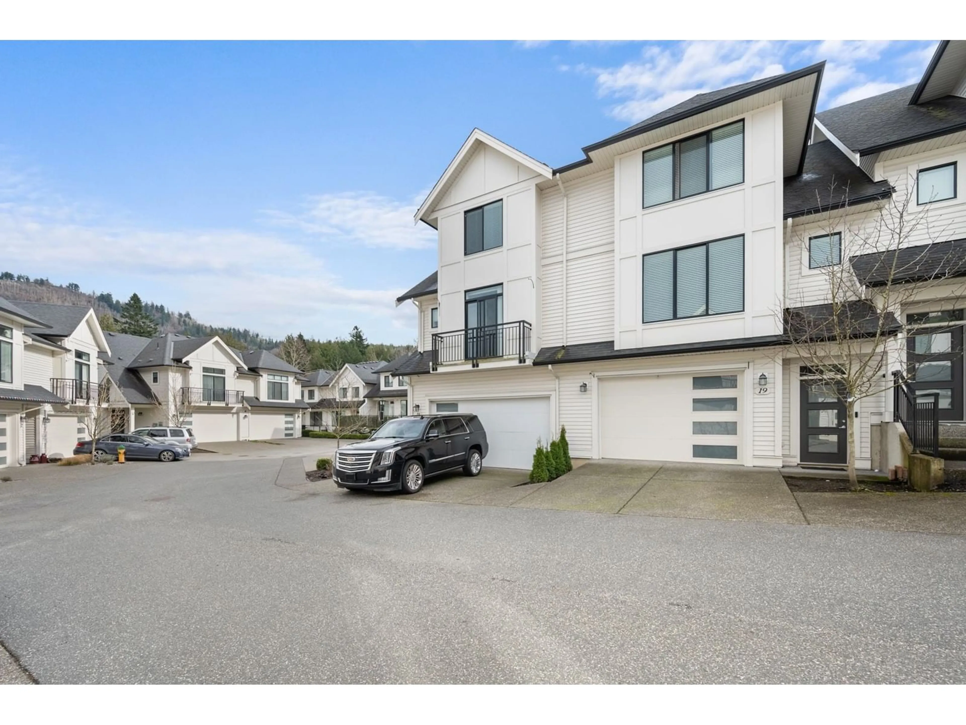 A pic from outside/outdoor area/front of a property/back of a property/a pic from drone, street for 18 - 5797 PROMONTORY ROAD, Chilliwack British Columbia V2R0Z2