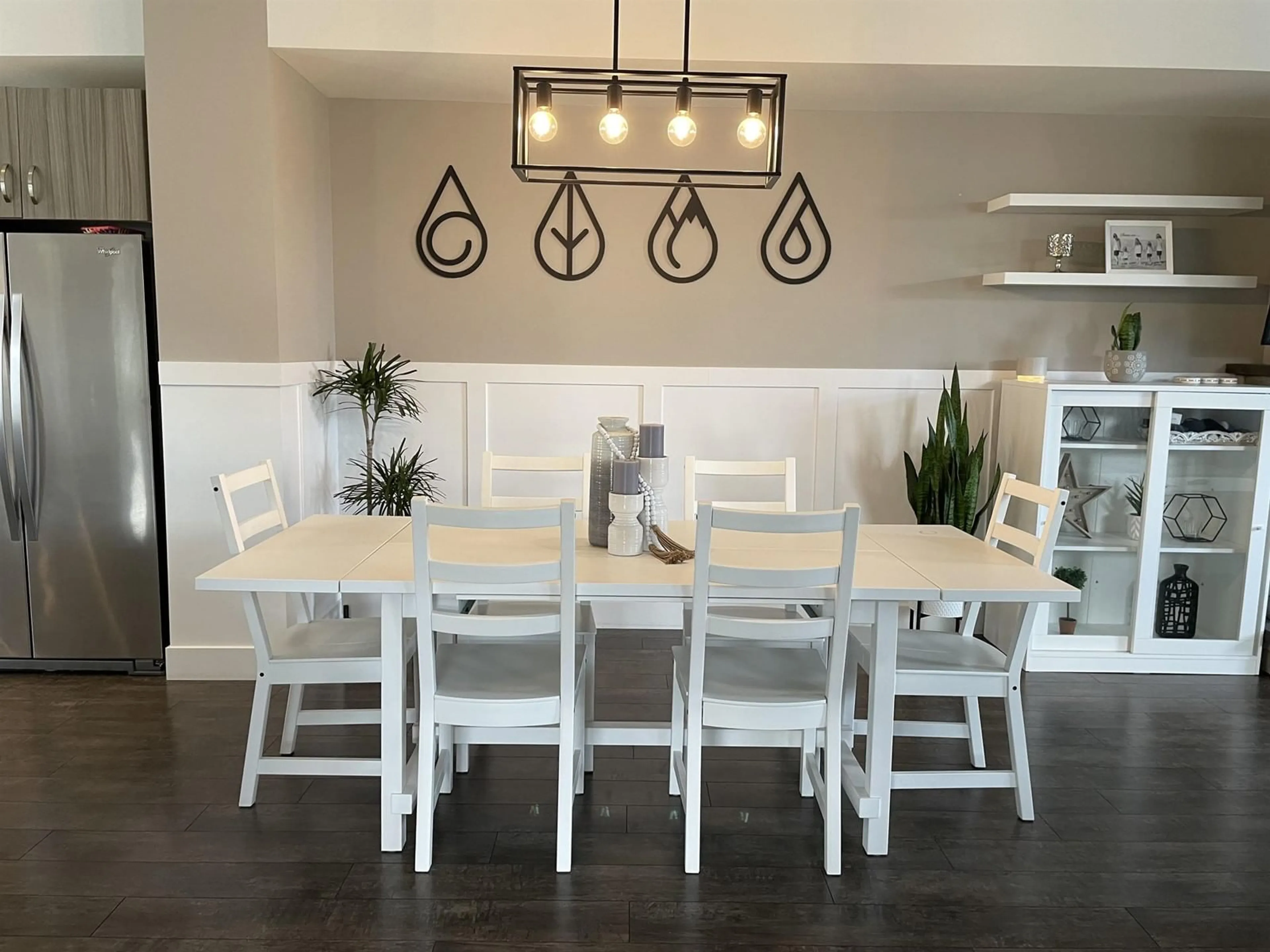 Dining room, wood/laminate floor for 18 - 5797 PROMONTORY ROAD, Chilliwack British Columbia V2R0Z2