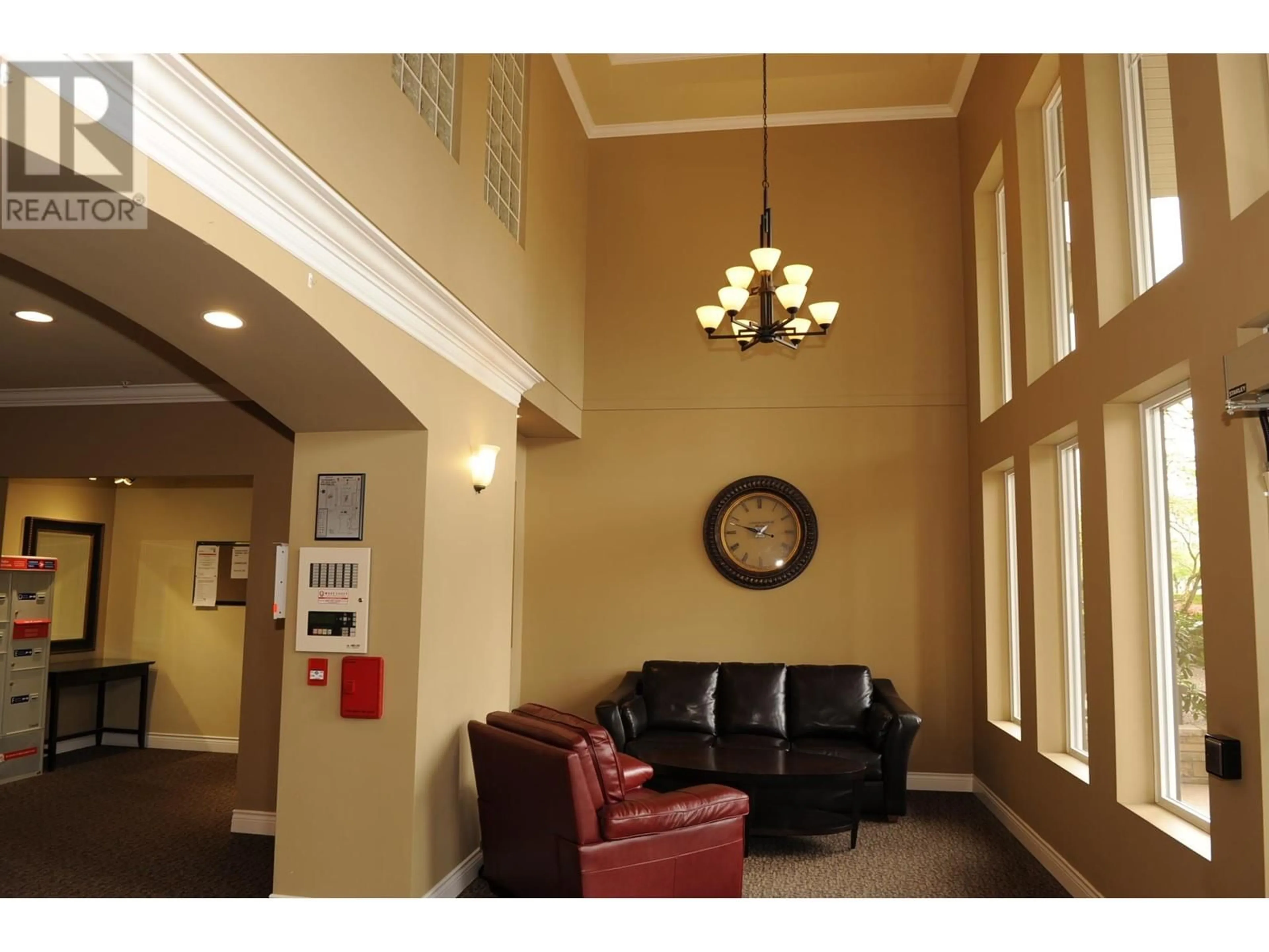 Indoor foyer for 427 - 12258 224 STREET, Maple Ridge British Columbia V2X8Y7