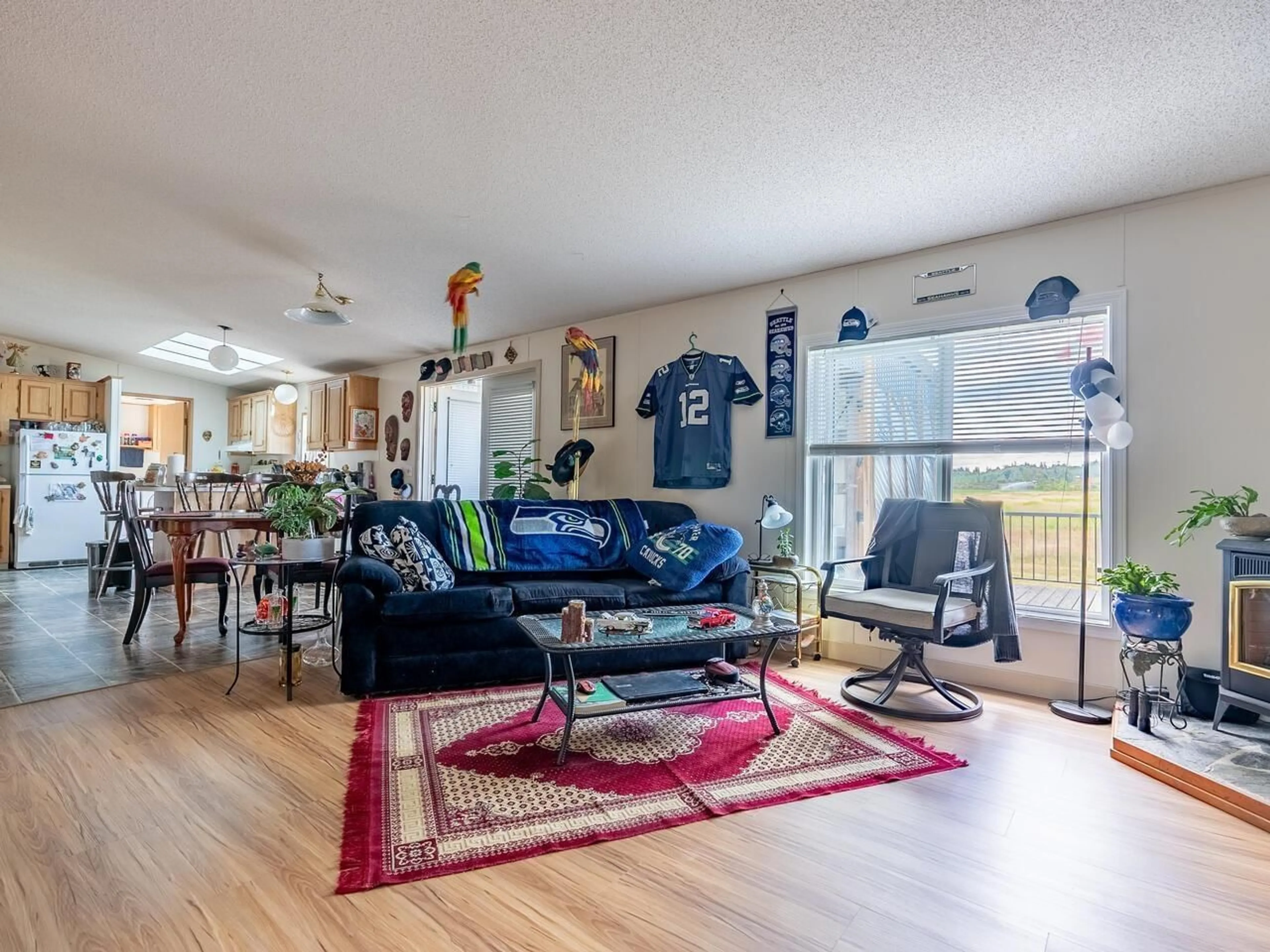 Living room with furniture, unknown for 5316 216, Langley British Columbia V2Y1Y2