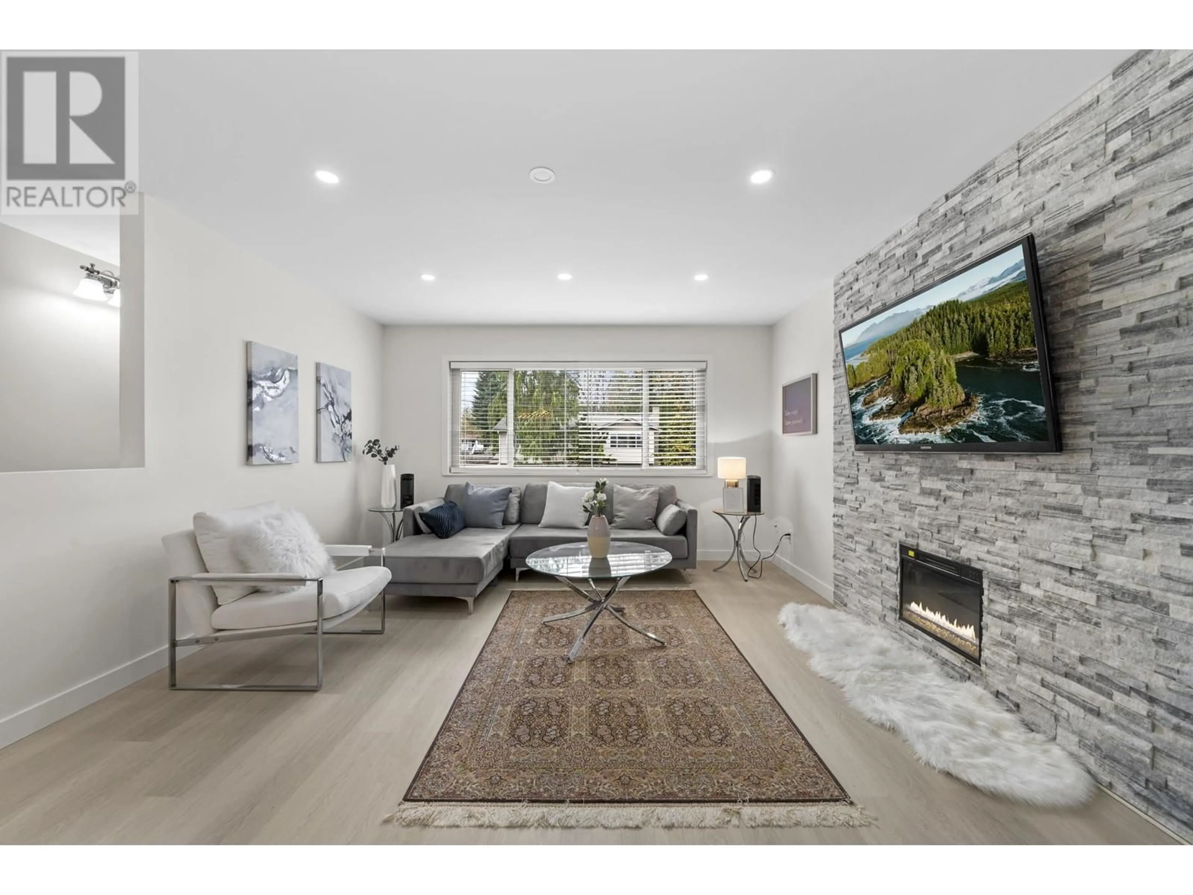 Living room with furniture, ceramic/tile floor for 3478 HANDLEY CRESCENT, Port Coquitlam British Columbia V3B2Y5