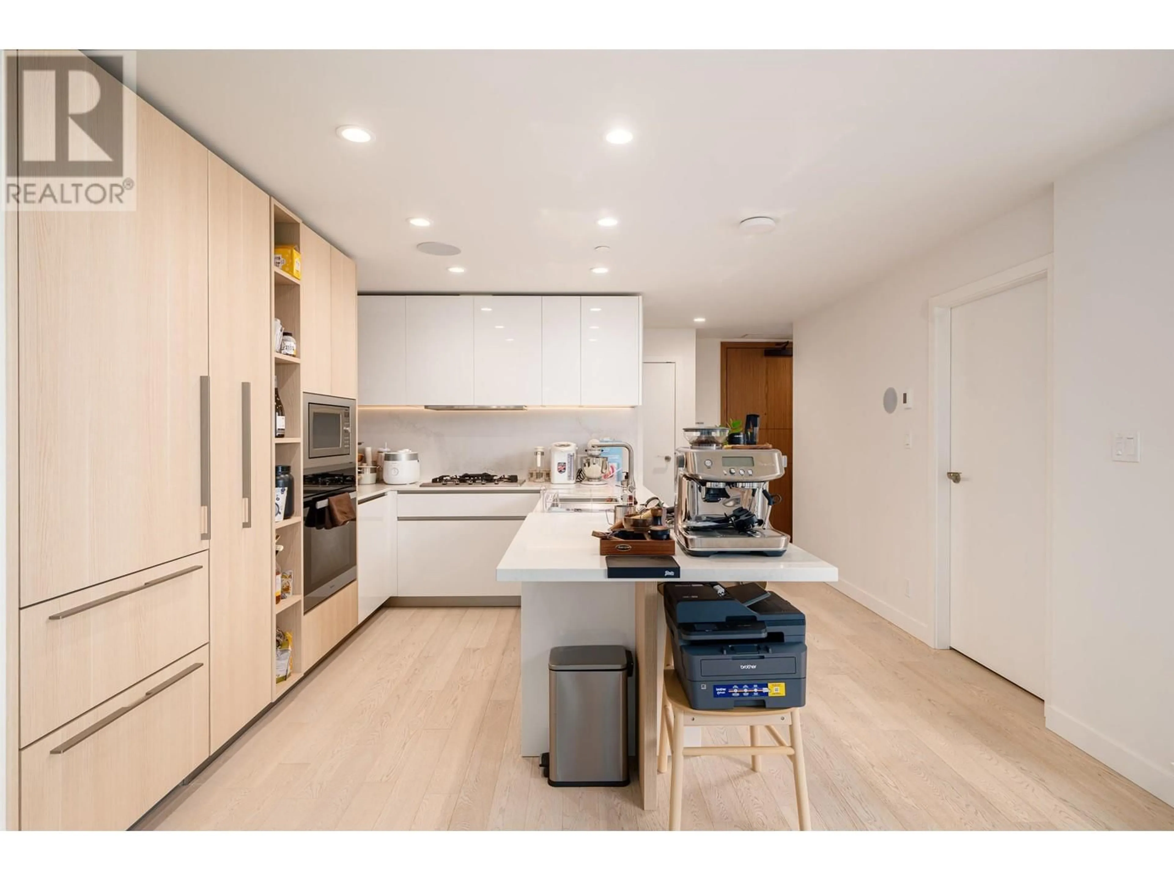 Contemporary kitchen, unknown for 207 - 6811 PEARSON WAY, Richmond British Columbia V7C0E7