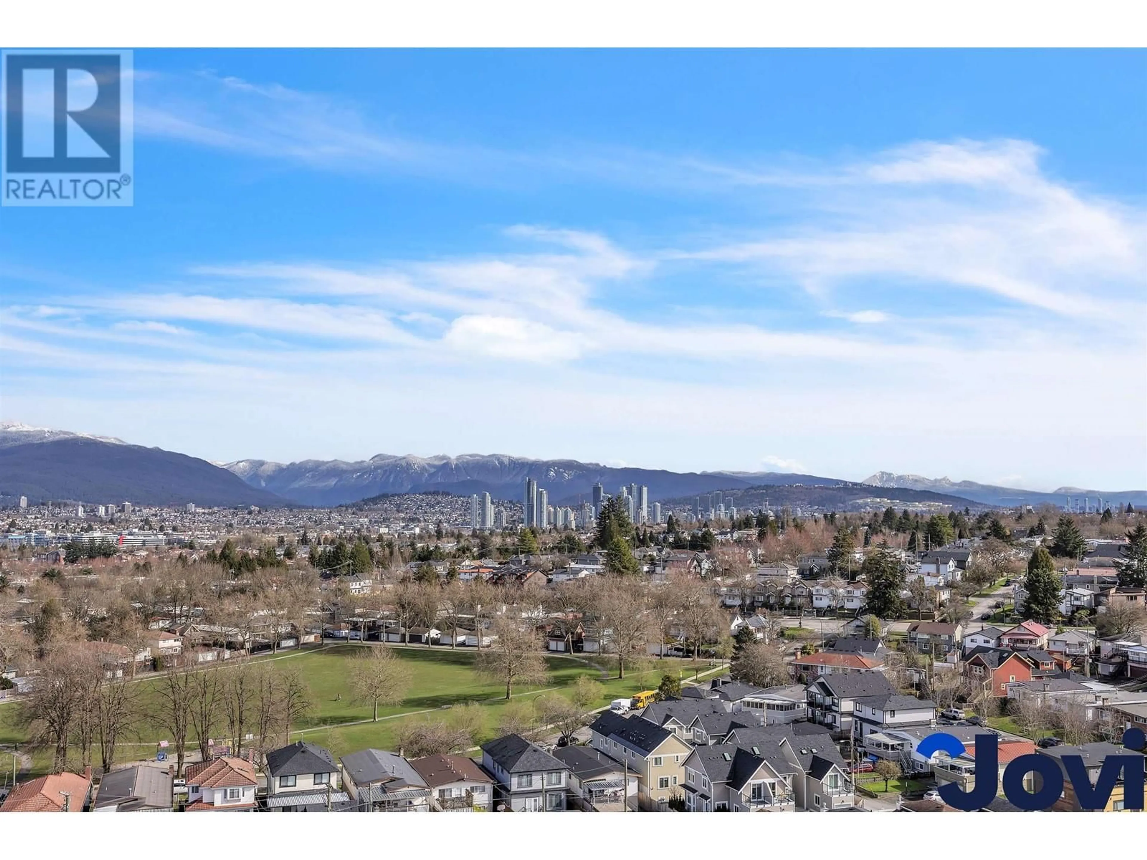 A pic from outside/outdoor area/front of a property/back of a property/a pic from drone, mountain view for 1602 - 2220 KINGSWAY, Vancouver British Columbia V5N2T7