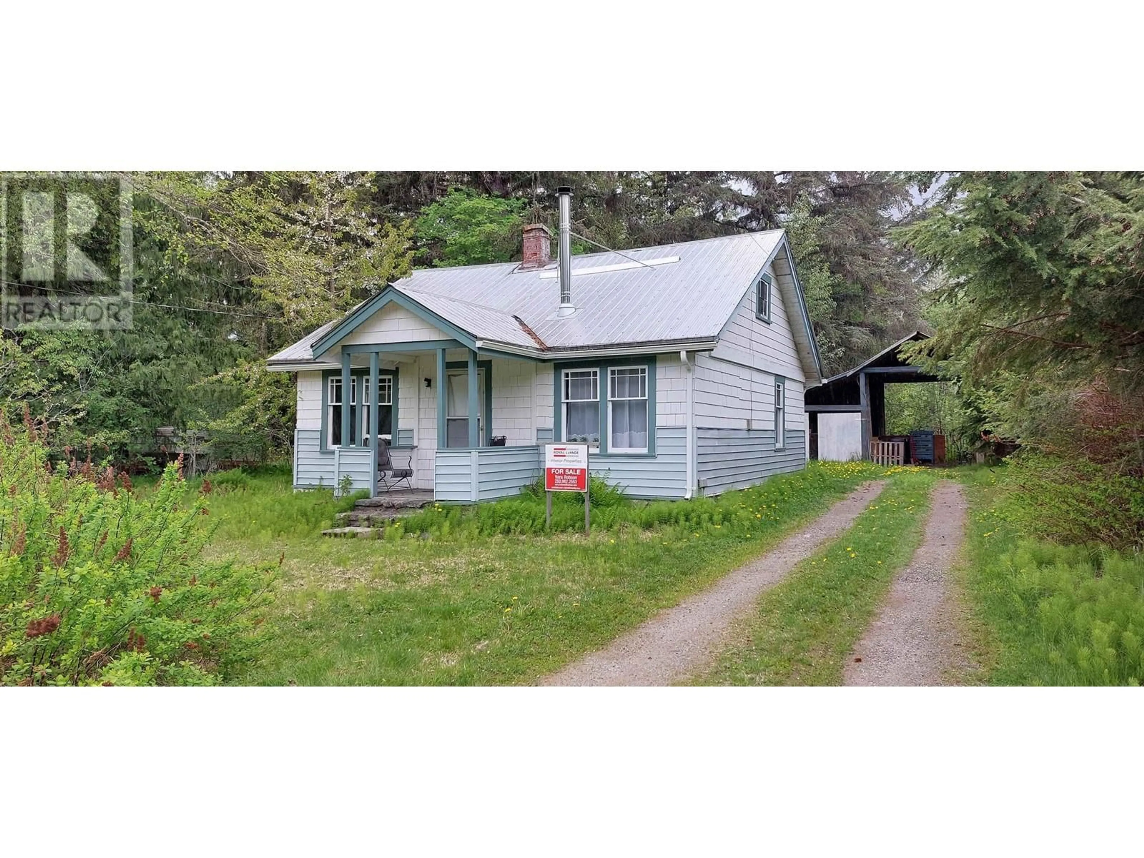 A pic from outside/outdoor area/front of a property/back of a property/a pic from drone, street for 1596 MACKENZIE HIGHWAY, Bella Coola British Columbia V0T1H0
