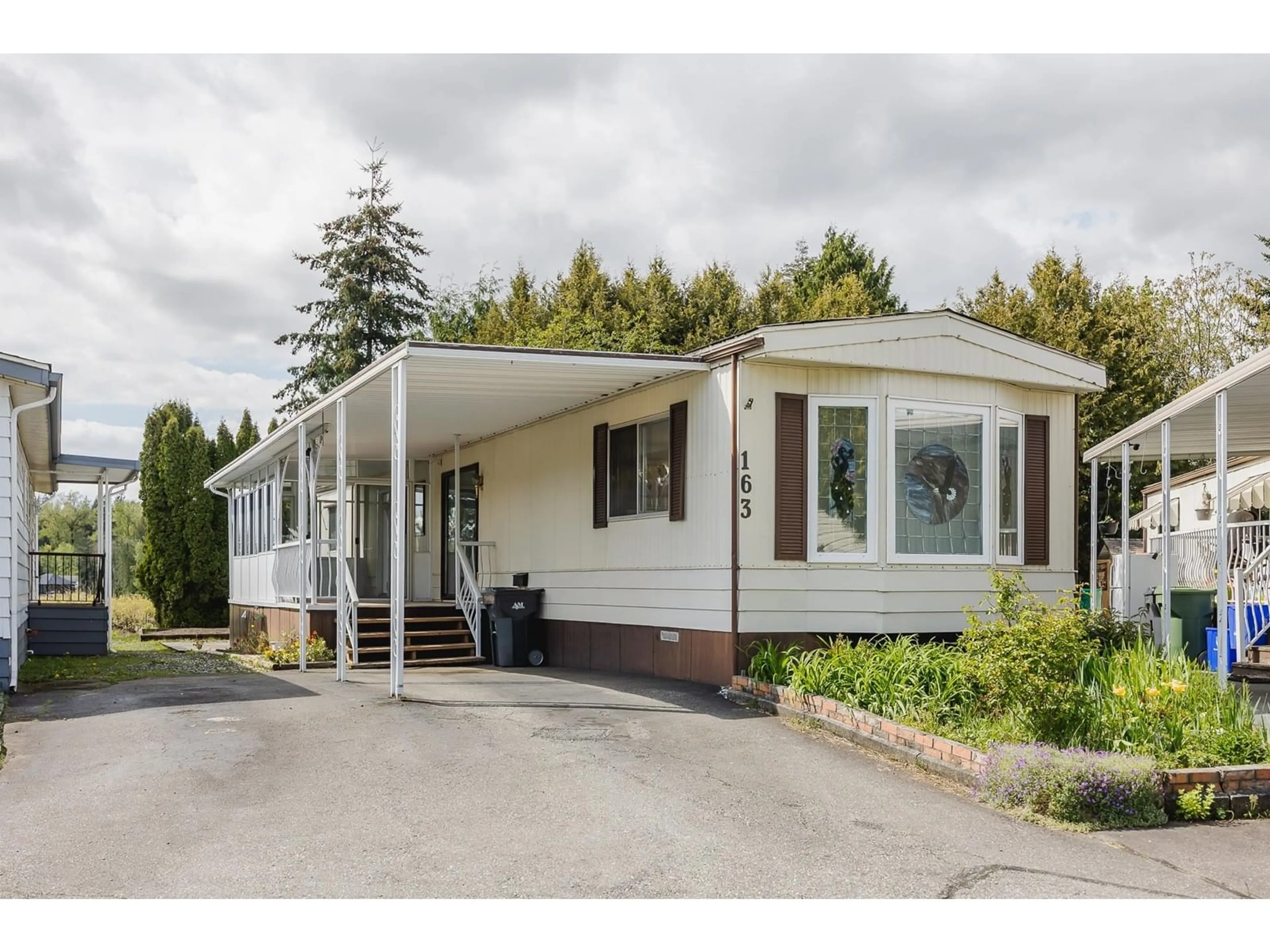 Home with vinyl exterior material, street for 163 - 3665 244, Langley British Columbia V2Z1N1