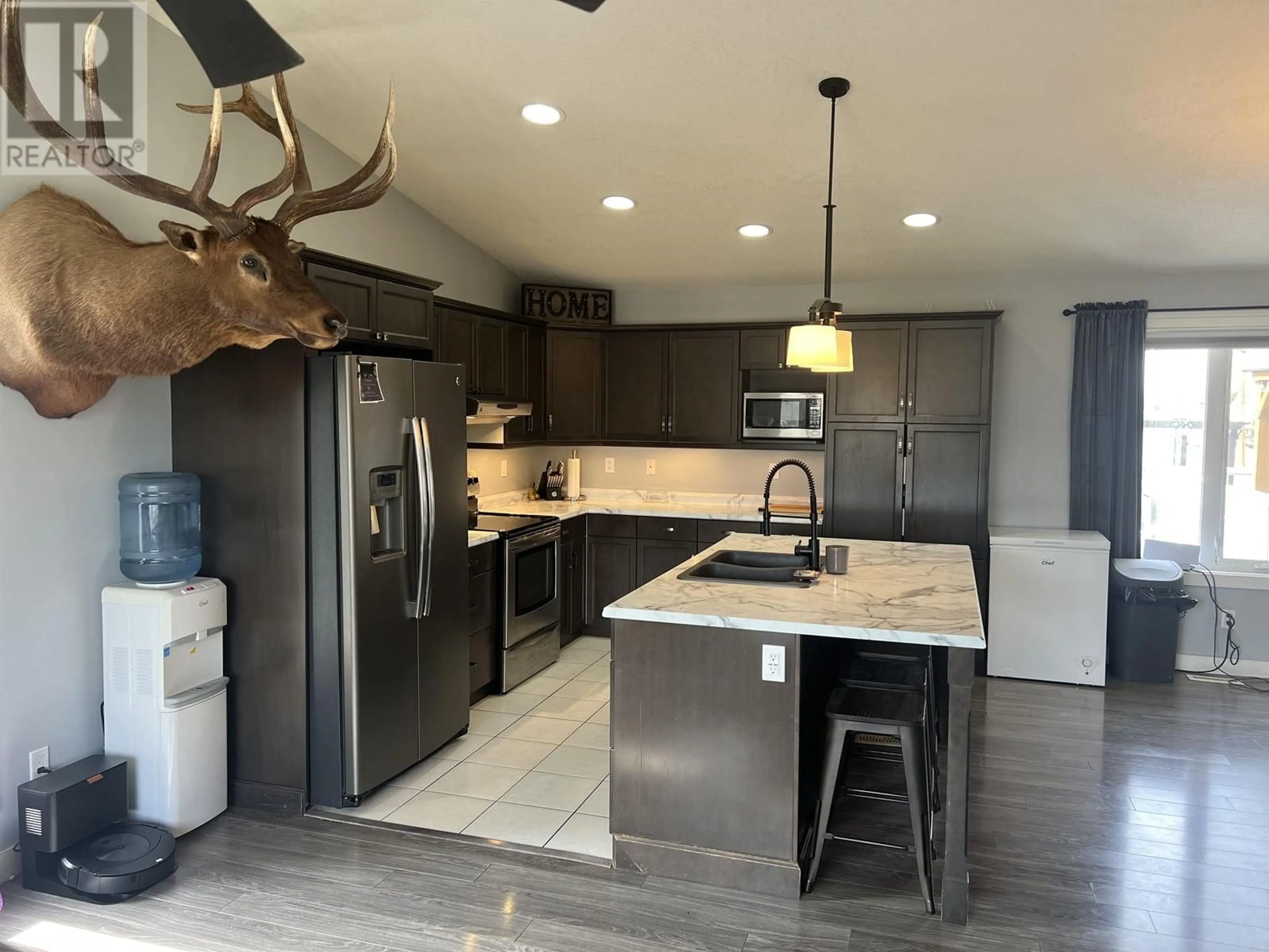 Open concept kitchen, ceramic/tile floor for 10086 97 STREET, Taylor British Columbia V0C2K0