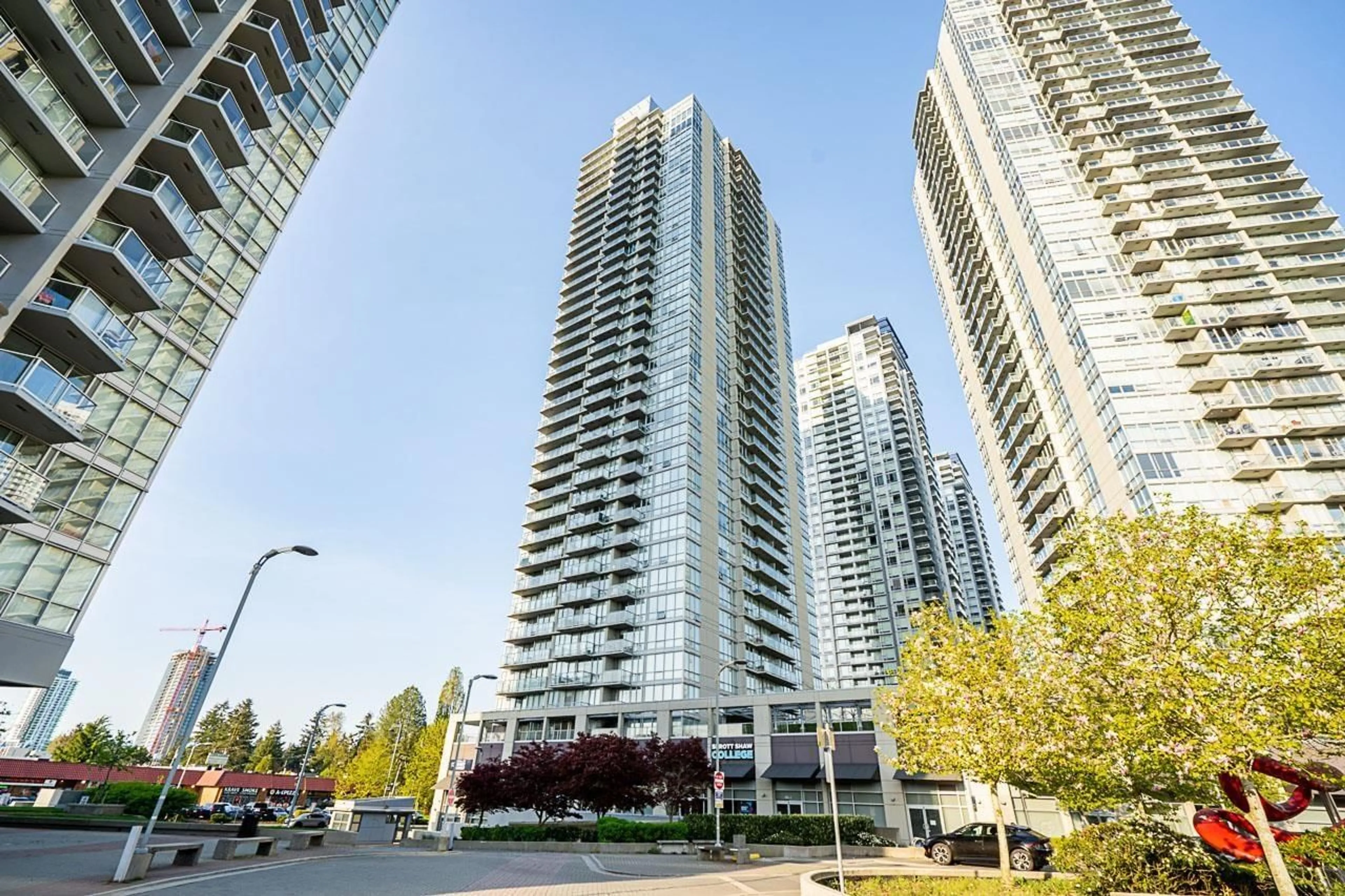 Patio, city buildings view from balcony for 806 - 13688 100, Surrey British Columbia V3T0G5