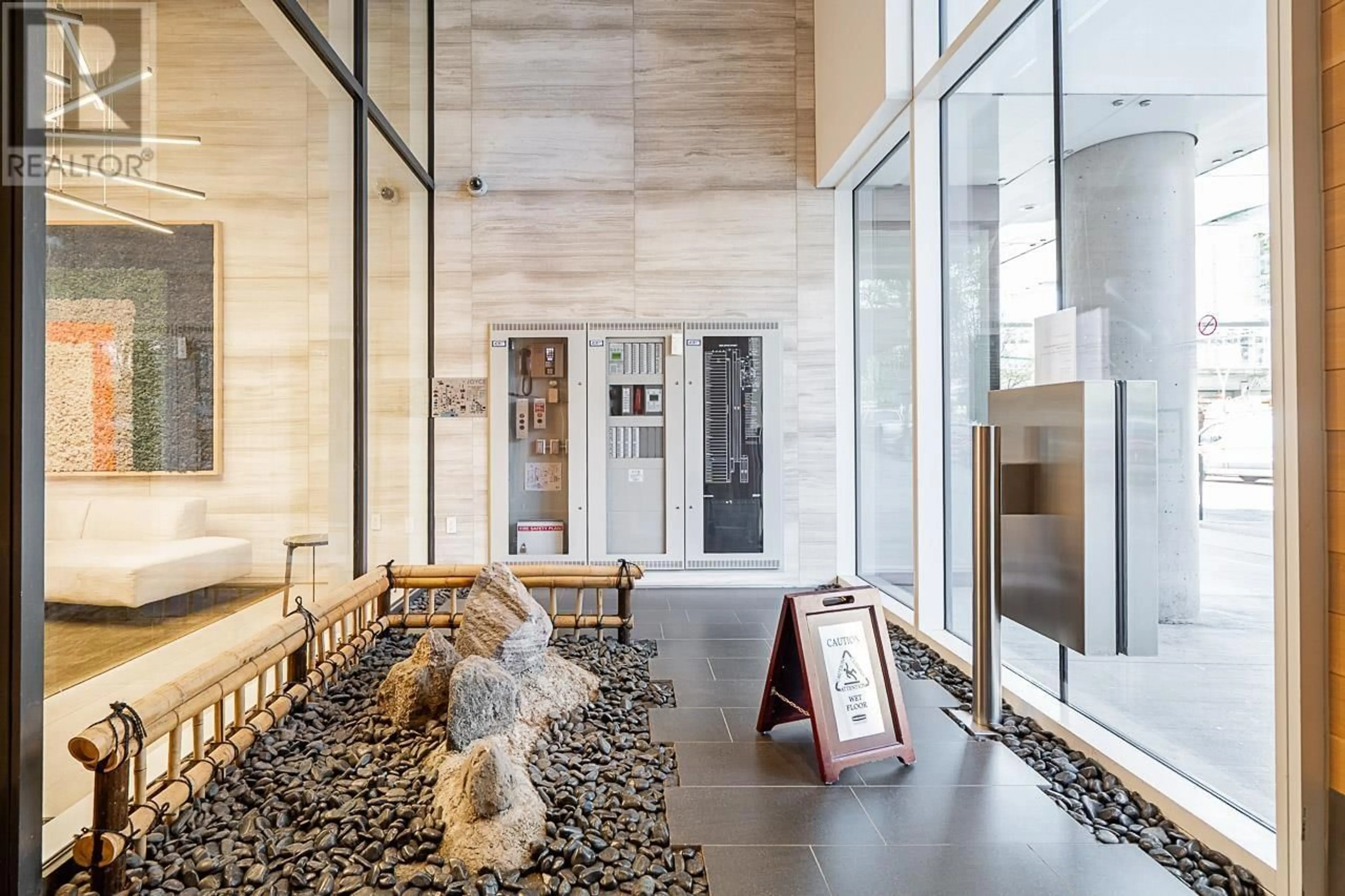 Indoor foyer for 1005 - 5058 JOYCE STREET, Vancouver British Columbia V5R0J9