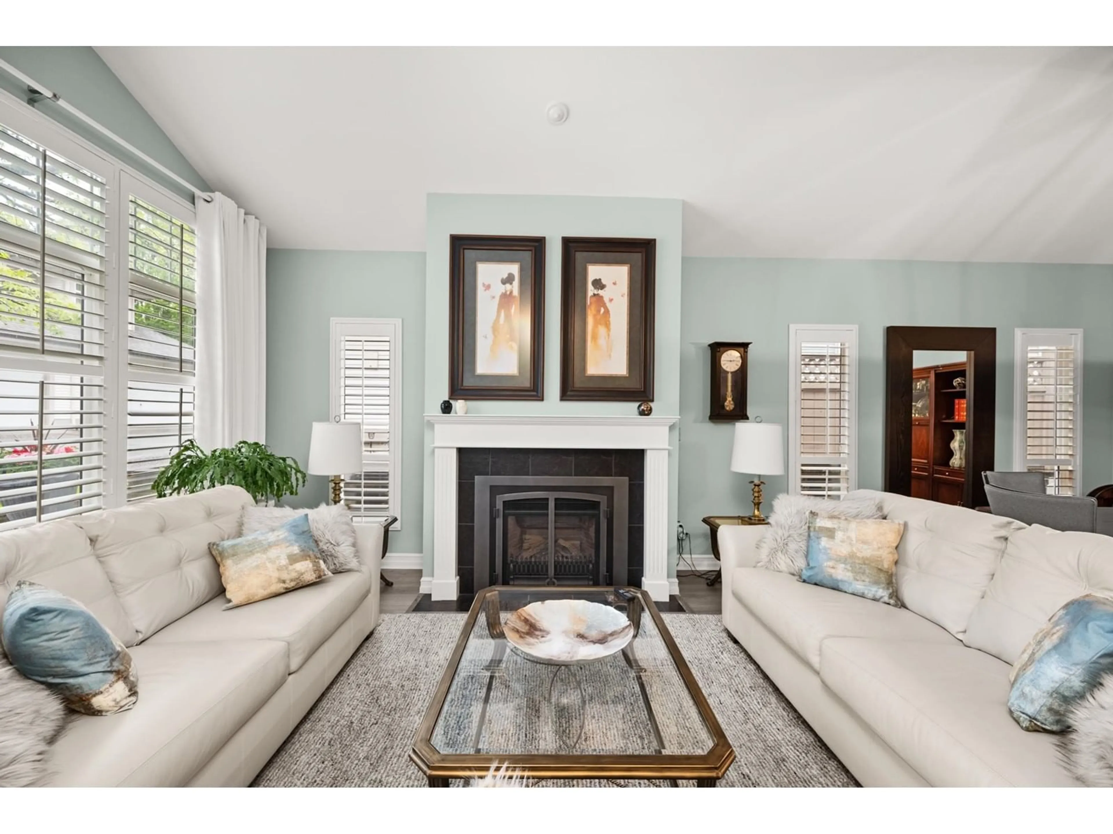 Living room with furniture, unknown for 55 - 9025 216, Langley British Columbia V1M2X6