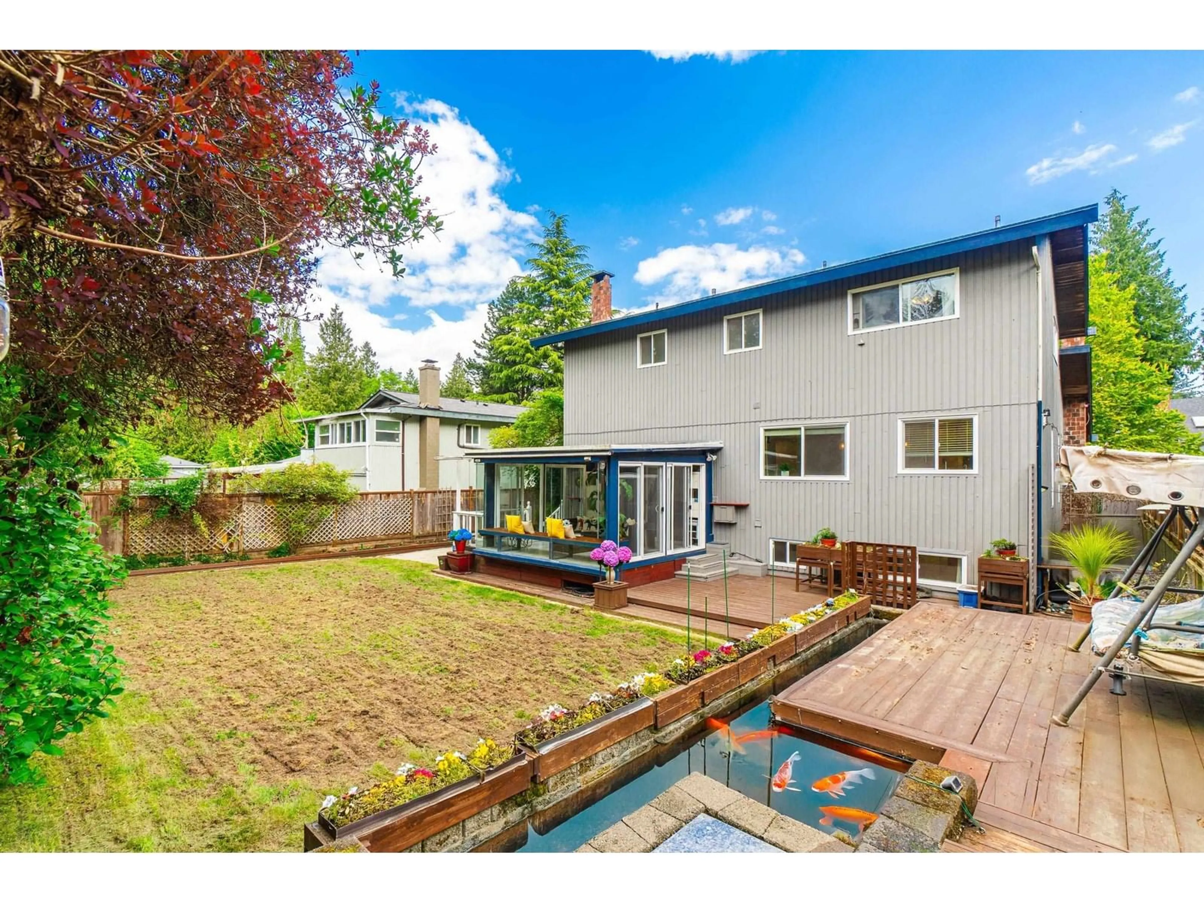 A pic from outside/outdoor area/front of a property/back of a property/a pic from drone, unknown for 6739 TODD, Delta British Columbia V4E2T1