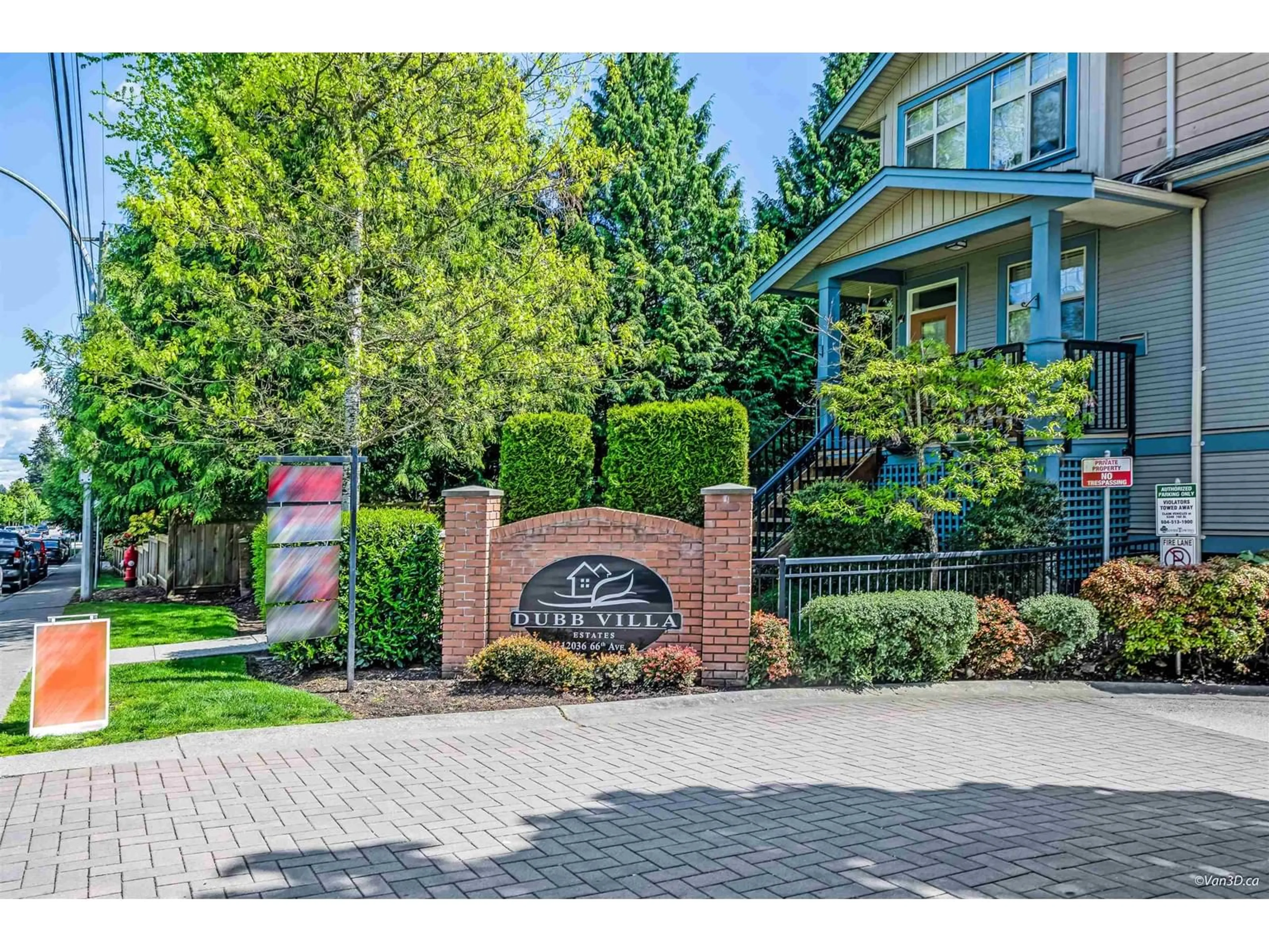 Indoor entryway for 63 - 12036 66, Surrey British Columbia V3W3M2