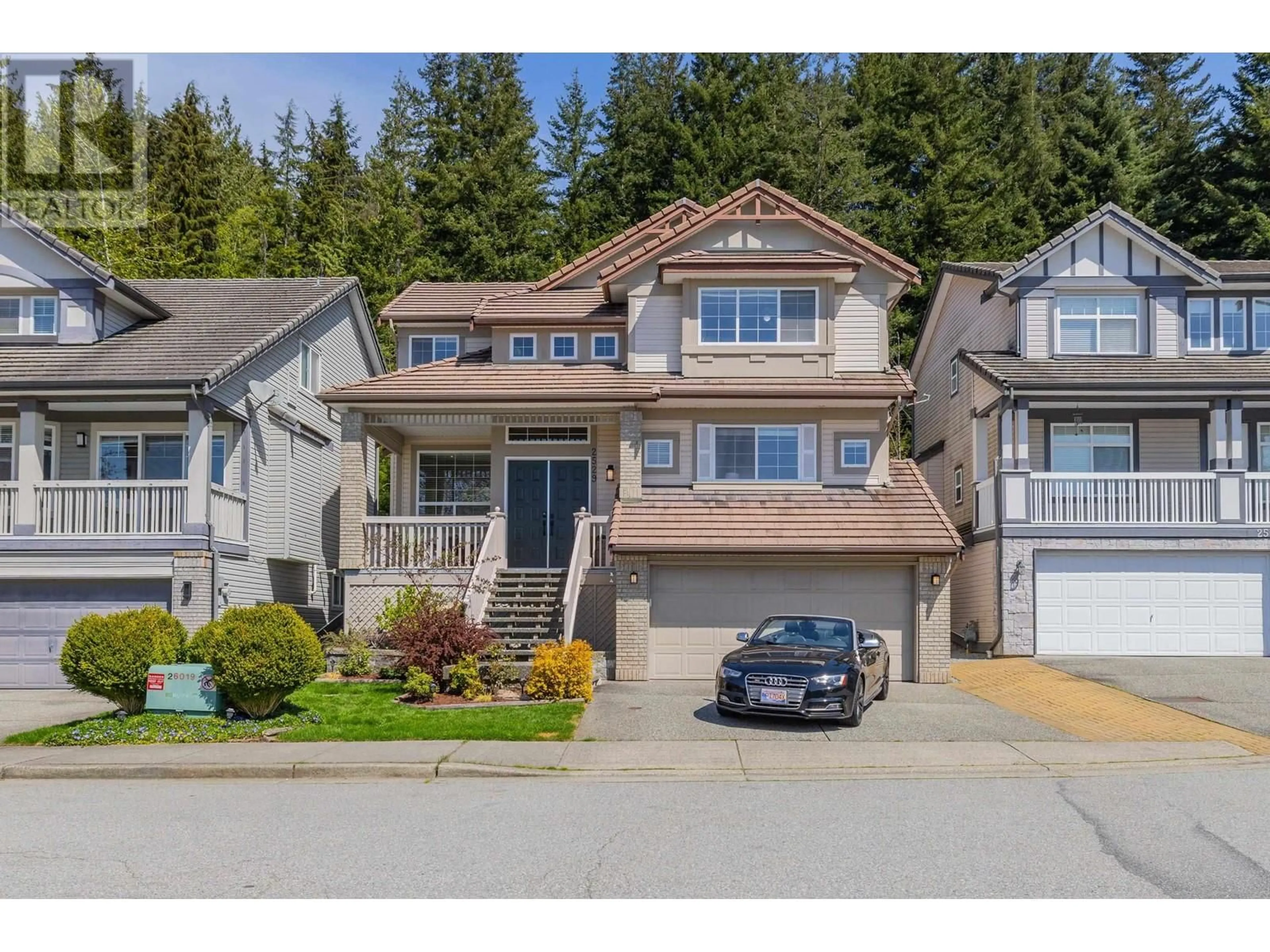 A pic from outside/outdoor area/front of a property/back of a property/a pic from drone, street for 2529 PLATINUM LANE, Coquitlam British Columbia V3E3L1