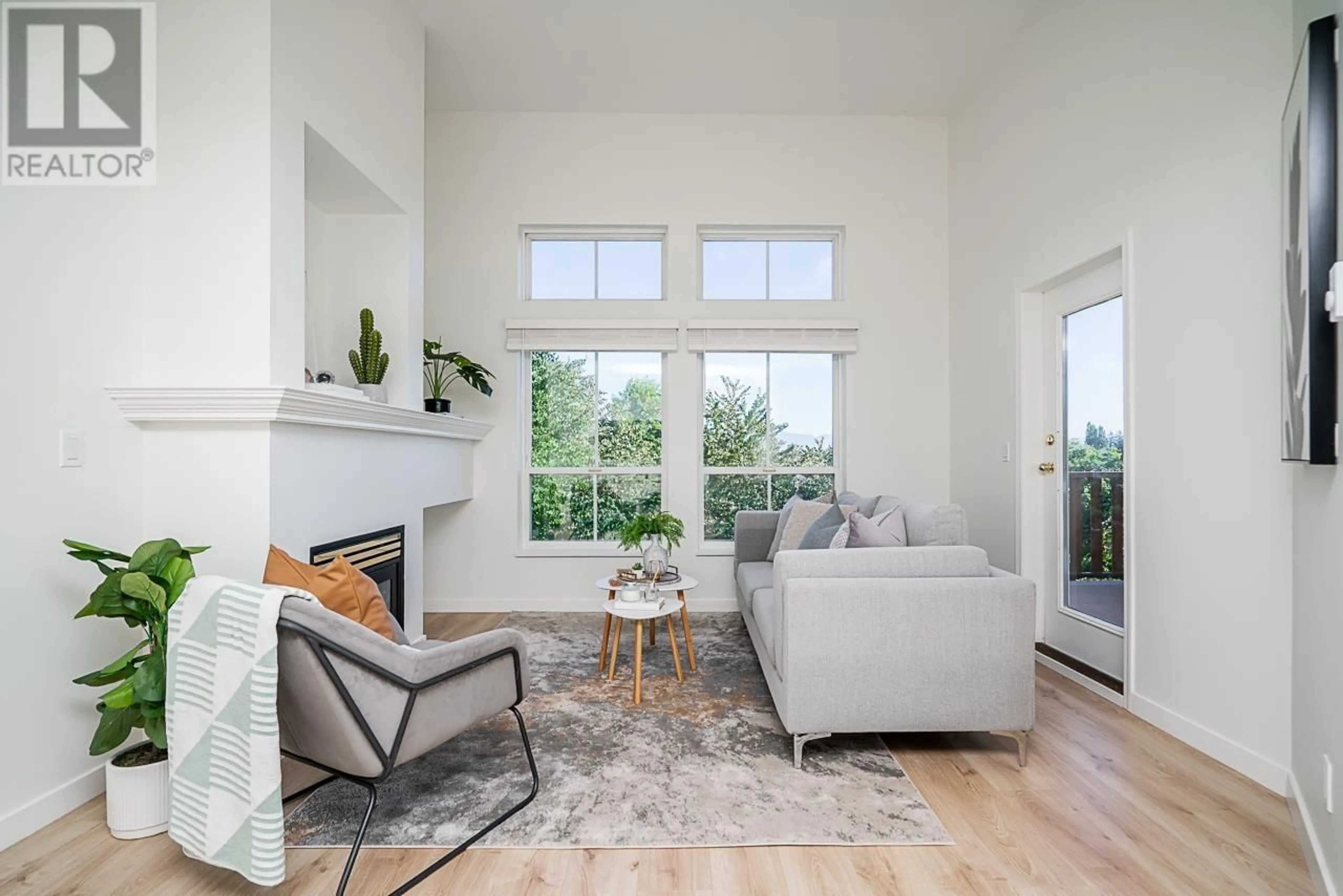 Living room with furniture, unknown for 403 - 5600 ANDREWS ROAD, Richmond British Columbia V7E6N1