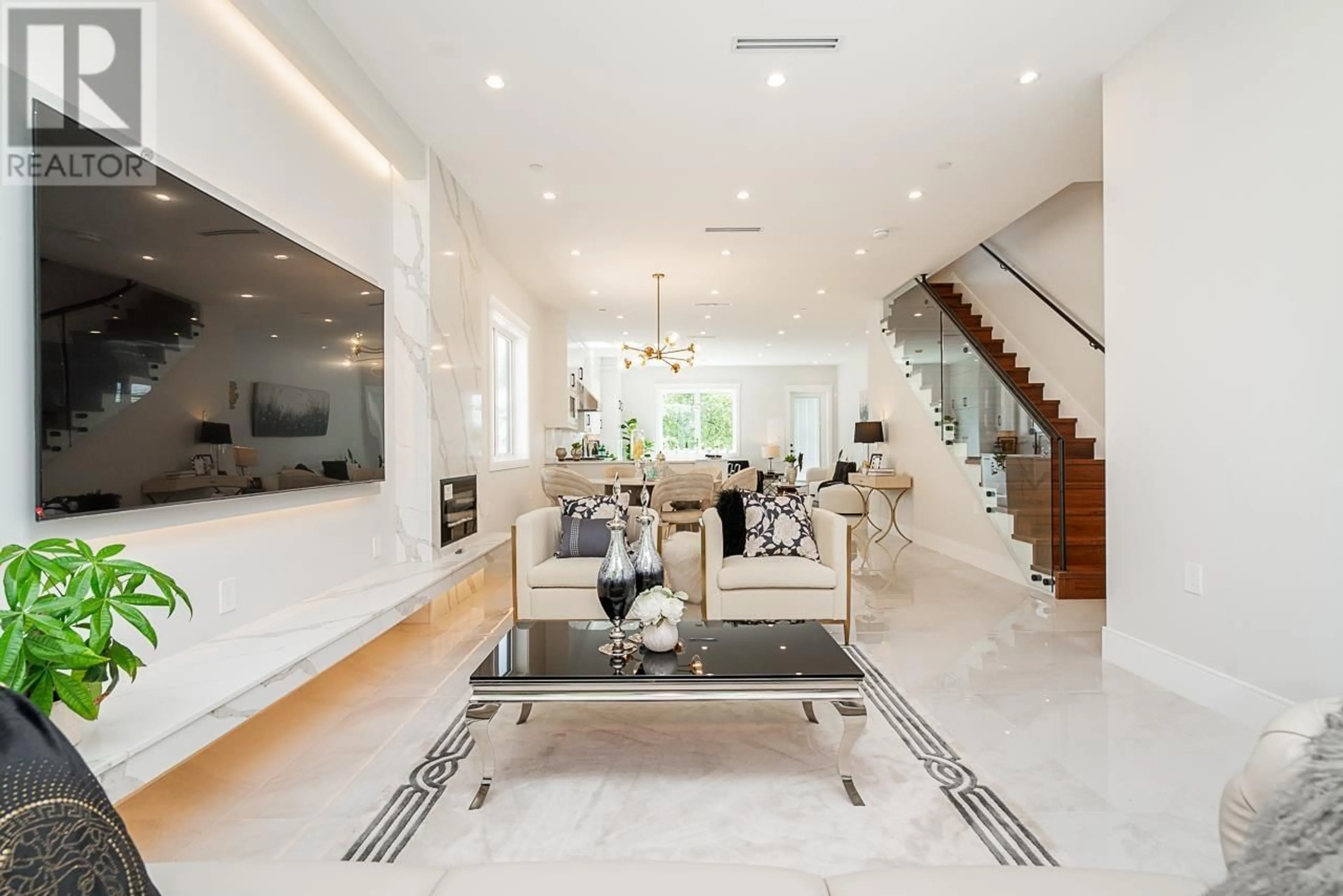Living room with furniture, ceramic/tile floor for 2356 WEST 16TH AVENUE, Vancouver British Columbia V6K3B6