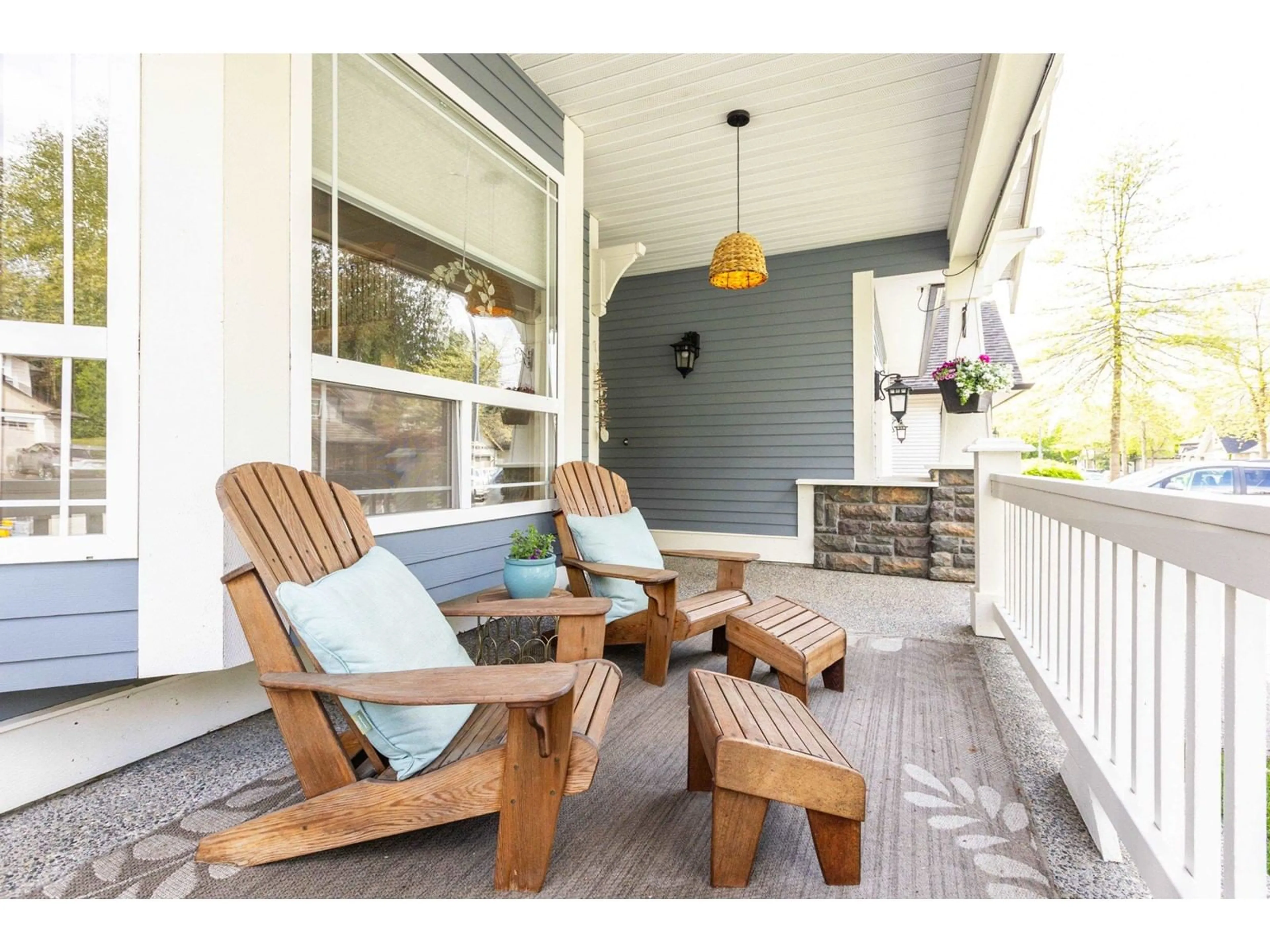 Patio, street for 21668 93RD, Langley British Columbia V1M4E1