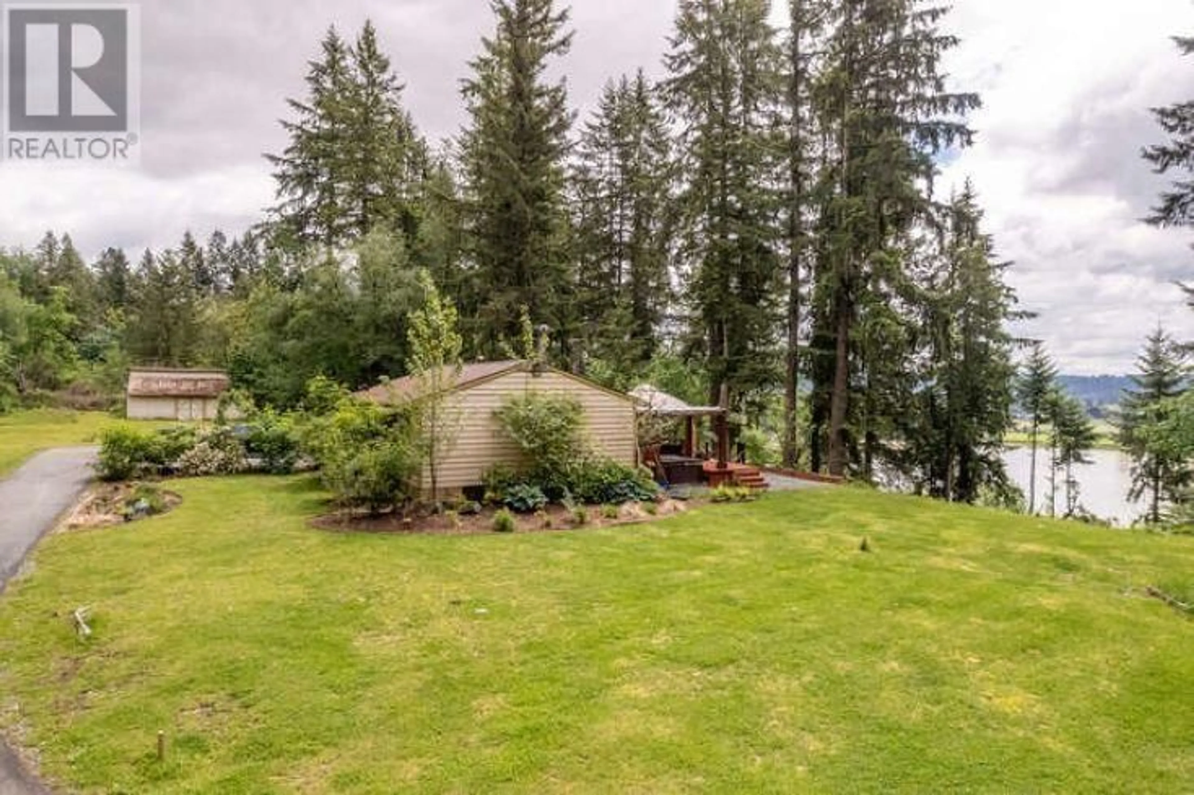 A pic from outside/outdoor area/front of a property/back of a property/a pic from drone, water/lake/river/ocean view for 26521 LOUGHEED HIGHWAY, Maple Ridge British Columbia V2W1K2