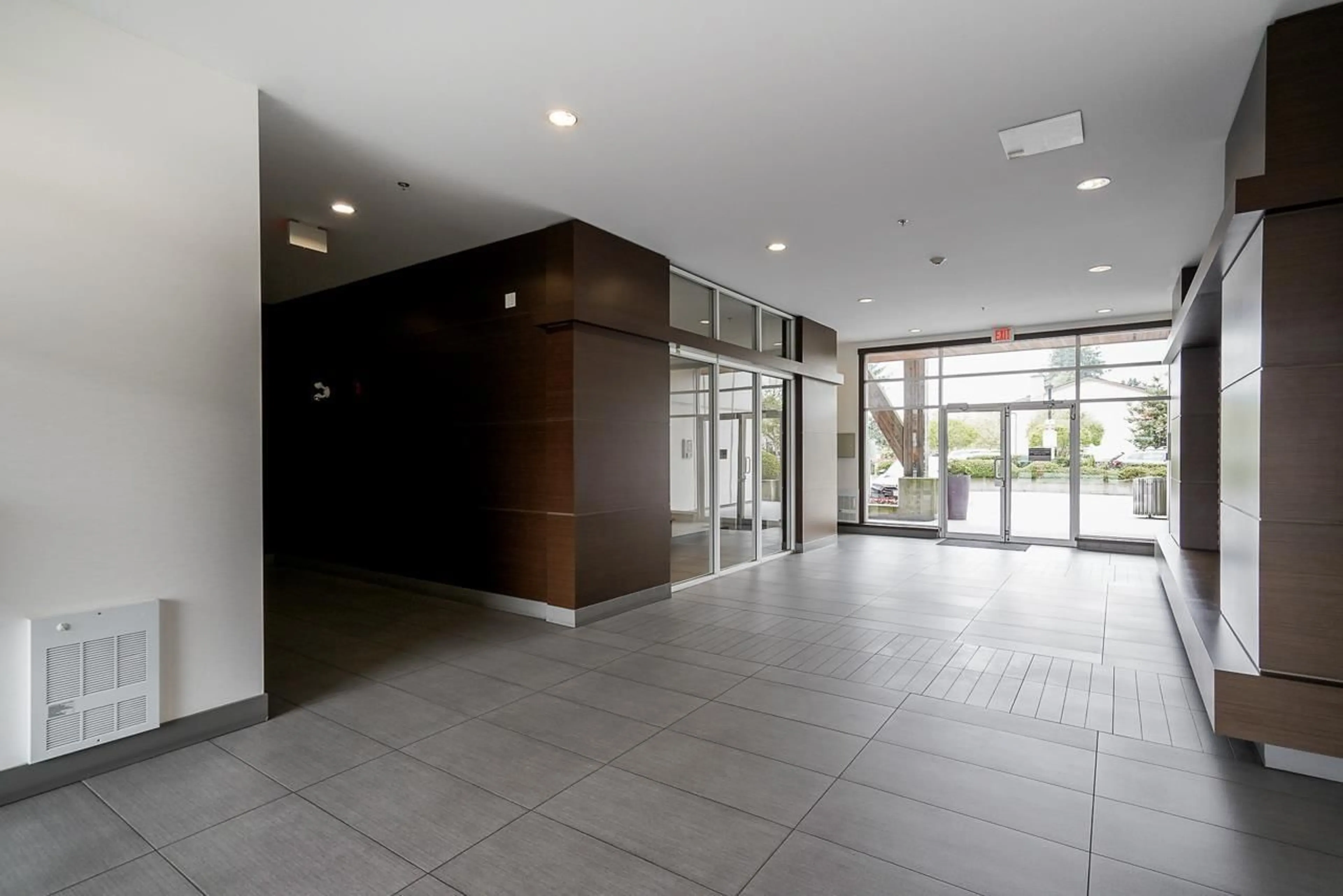 Indoor foyer for 307 - 7511 120, Delta British Columbia V4C0C1