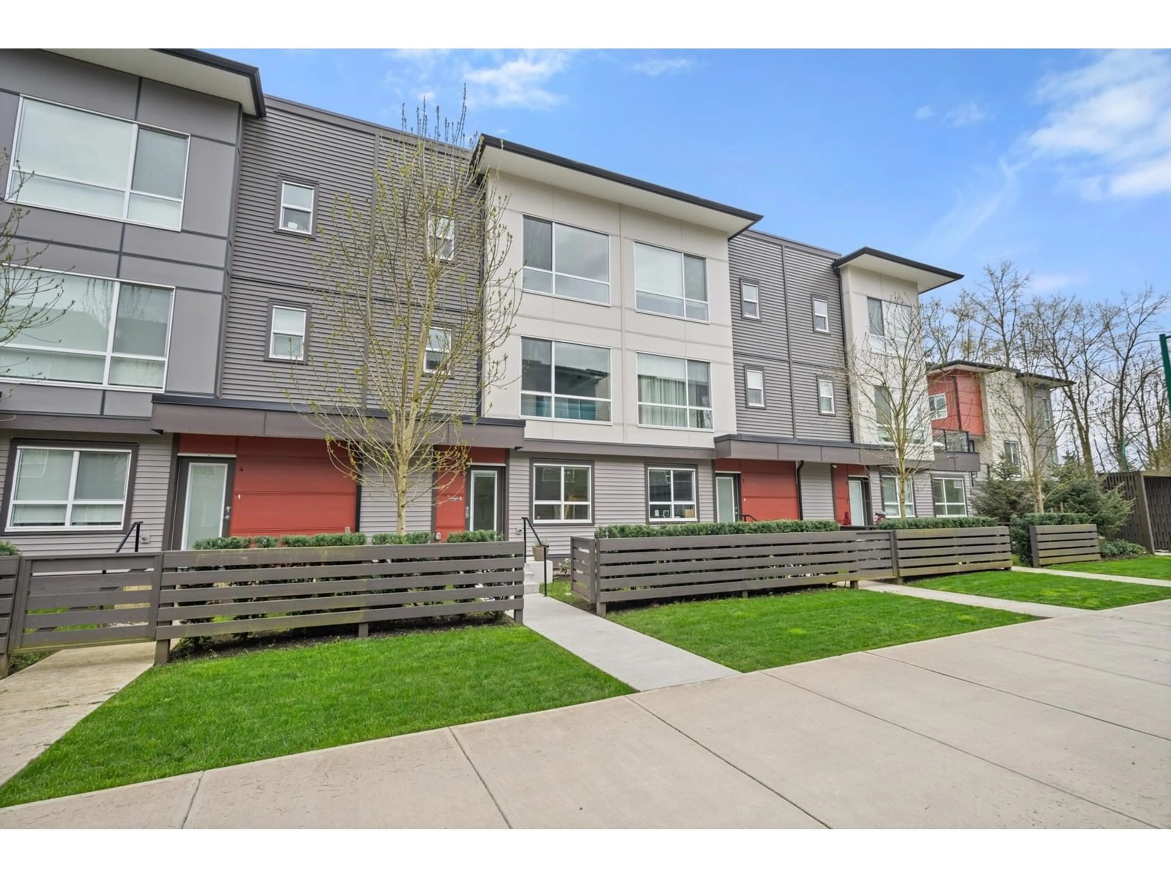 Patio, street for 3 - 7218 188, Surrey British Columbia V4N6W3