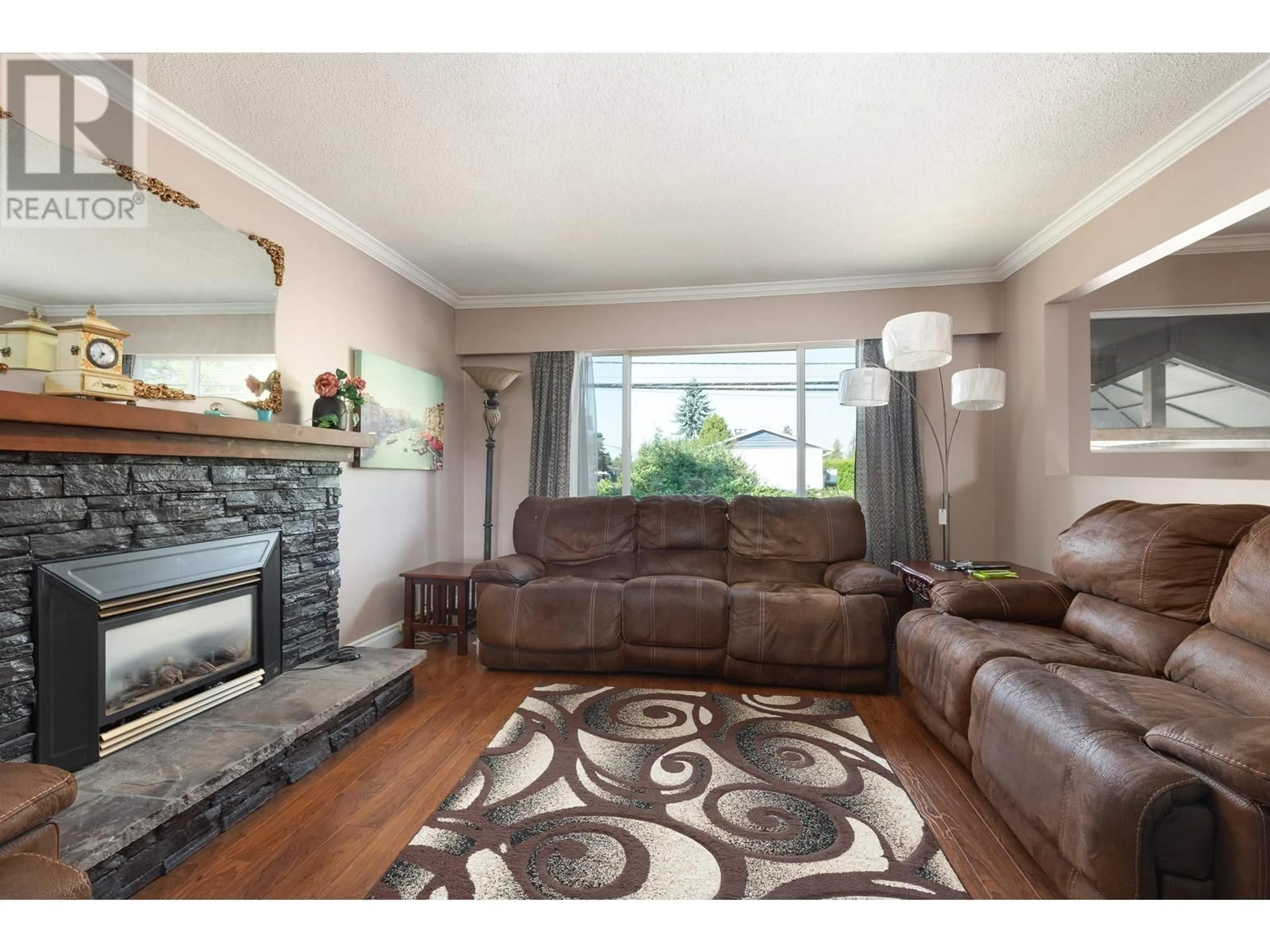 Living room with furniture, unknown for 12344 228 STREET, Maple Ridge British Columbia V2X6M4