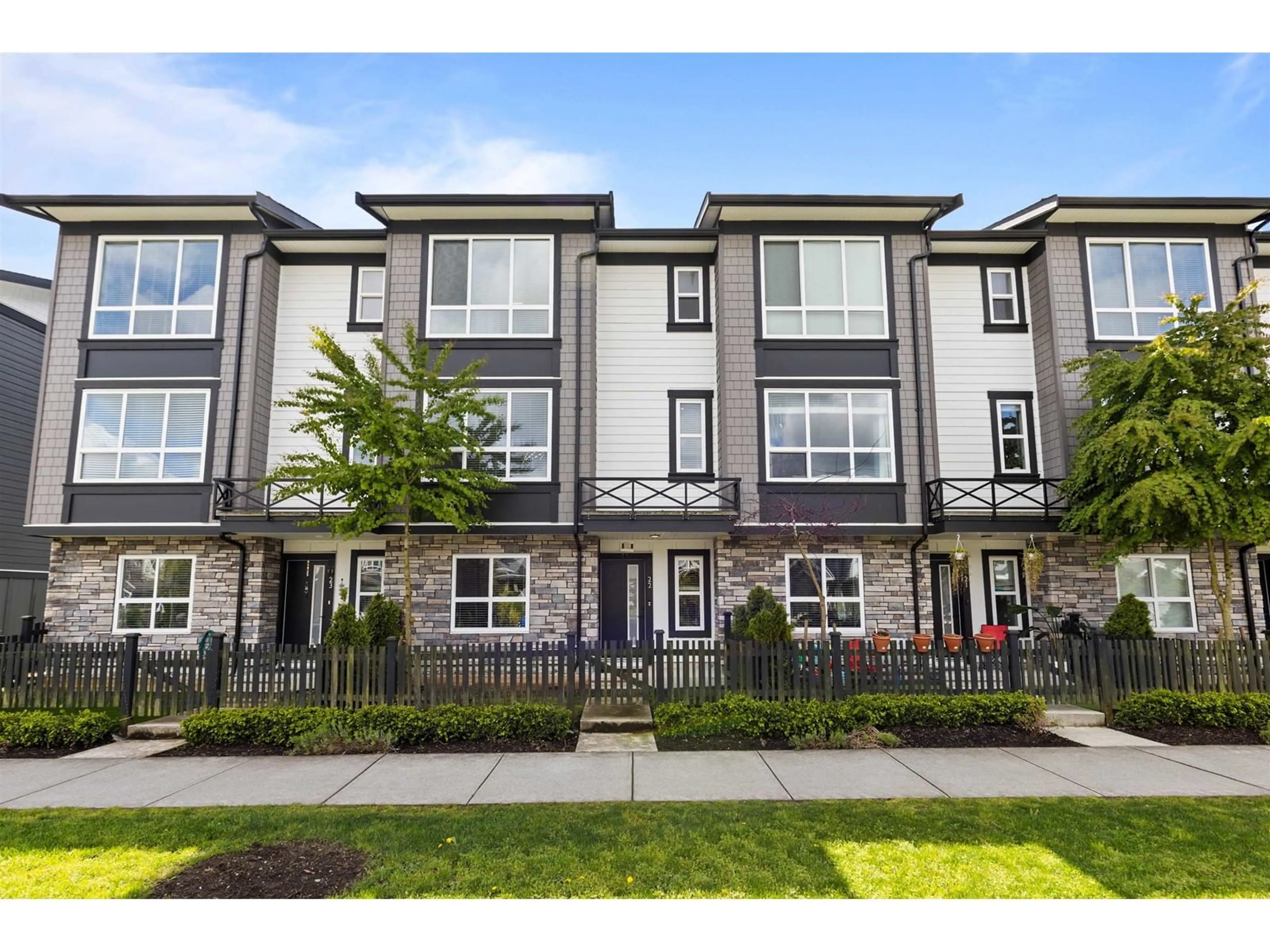 Unknown for 22 - 19255 ALOHA, Surrey British Columbia V4N6T8
