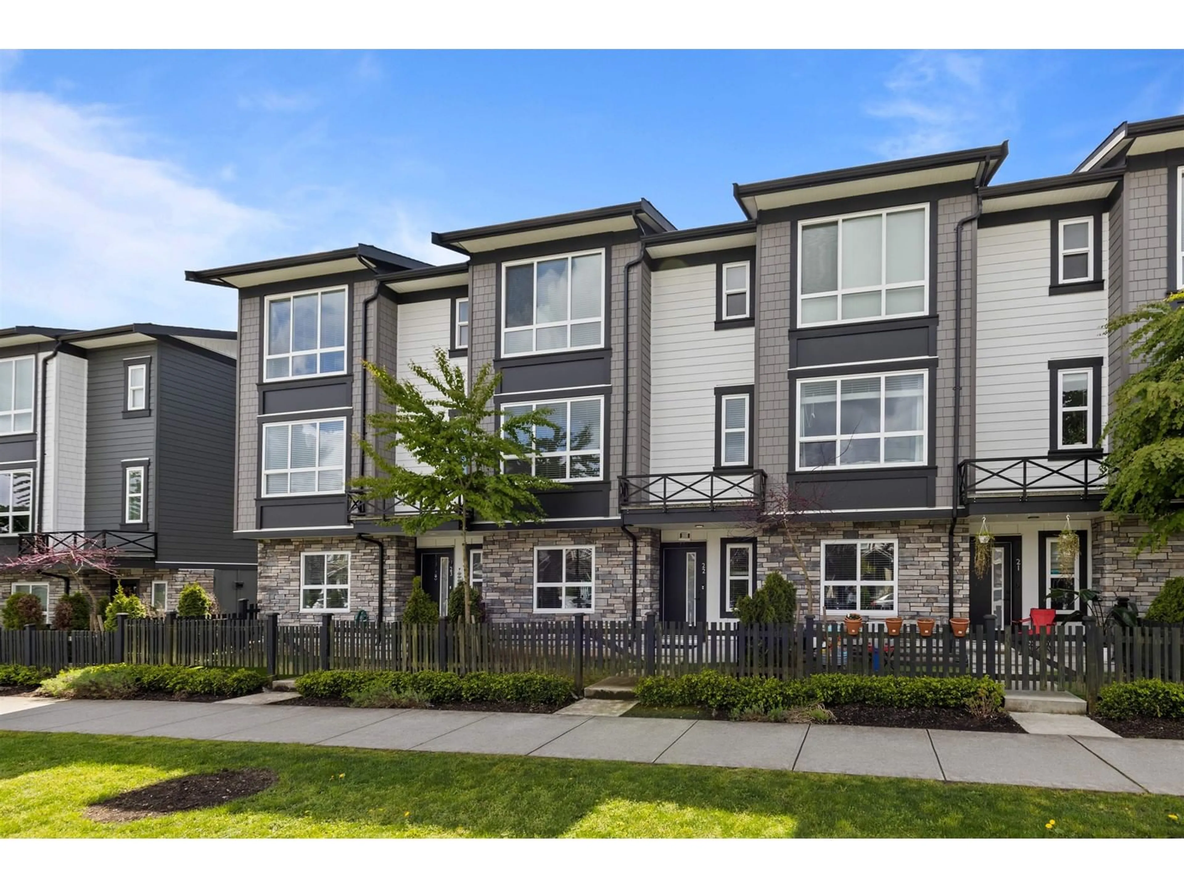 Unknown for 22 - 19255 ALOHA, Surrey British Columbia V4N6T8