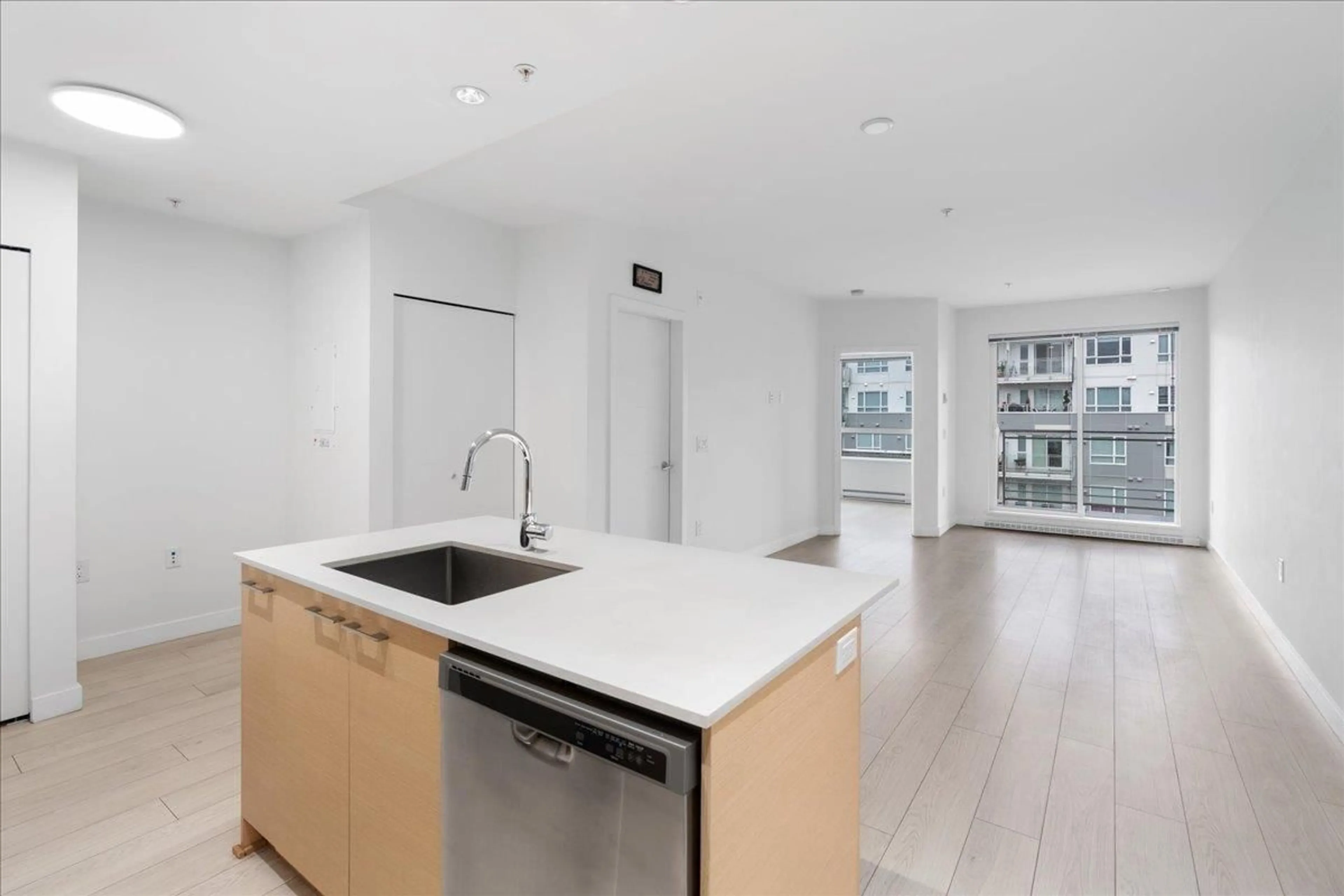 Open concept kitchen, floor is not visible for 503 - 10581 140, Surrey British Columbia V3T0M7
