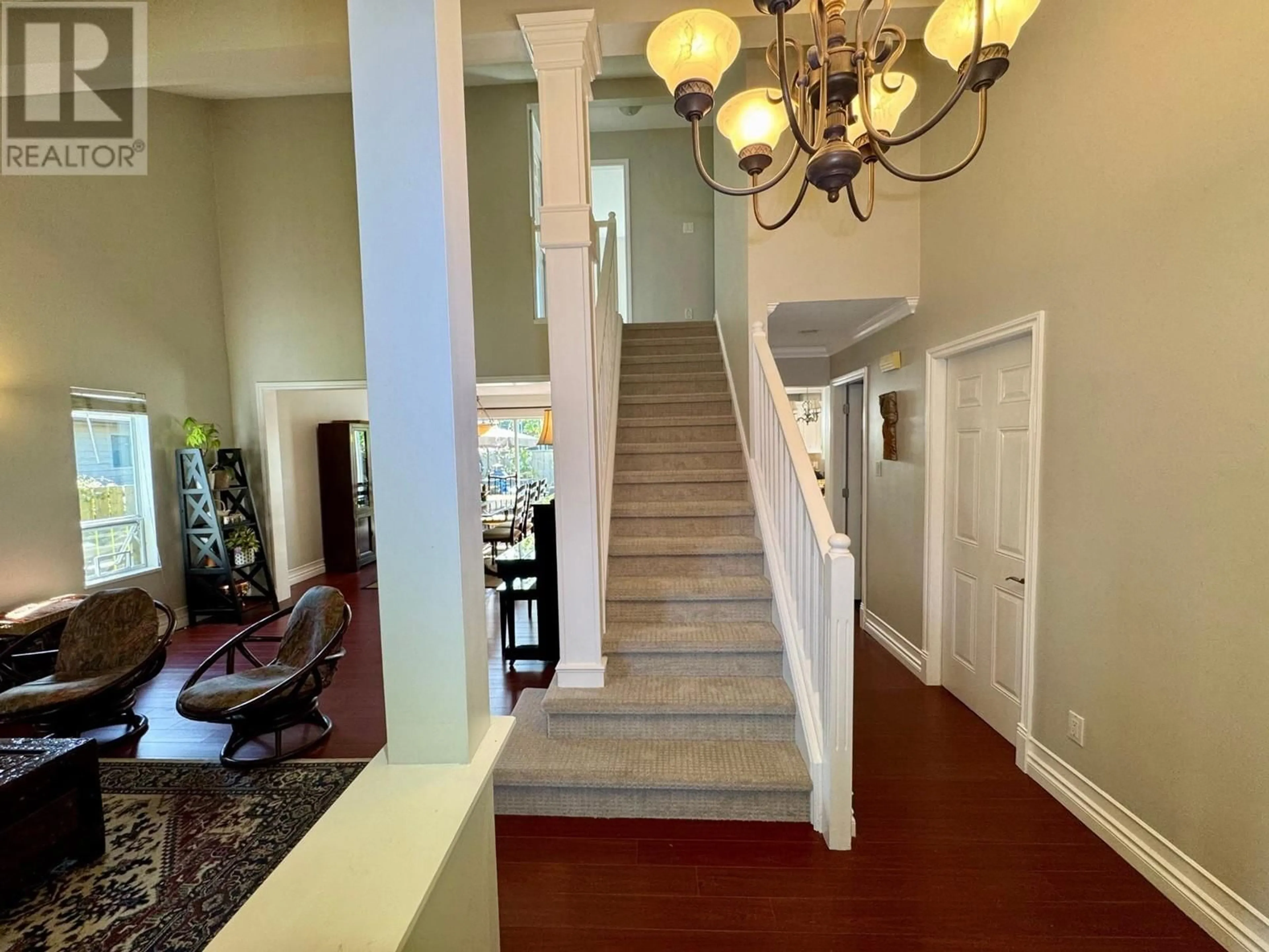 Indoor foyer for 4435 61 STREET, Delta British Columbia V4K4E1