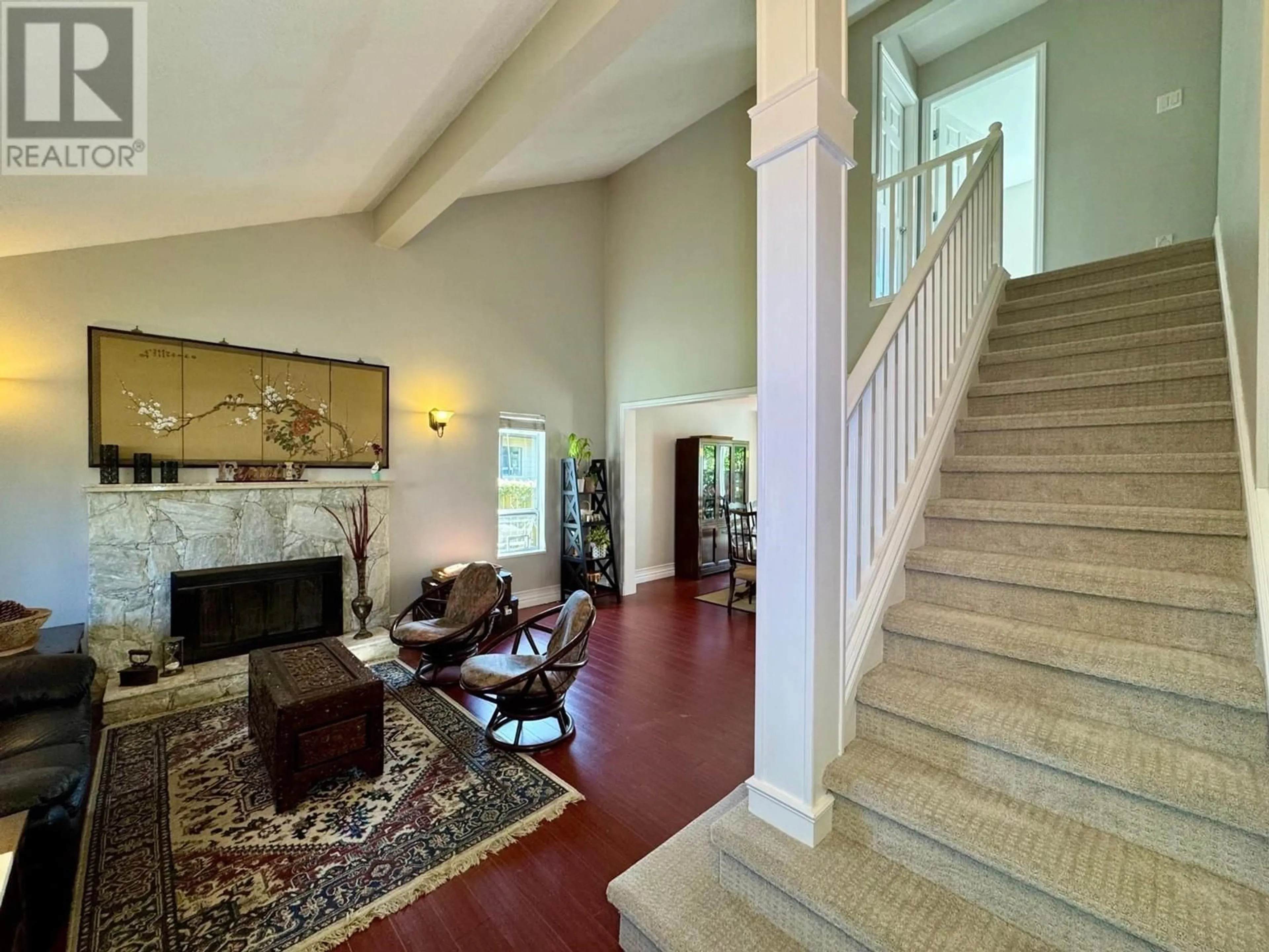 Indoor foyer for 4435 61 STREET, Delta British Columbia V4K4E1
