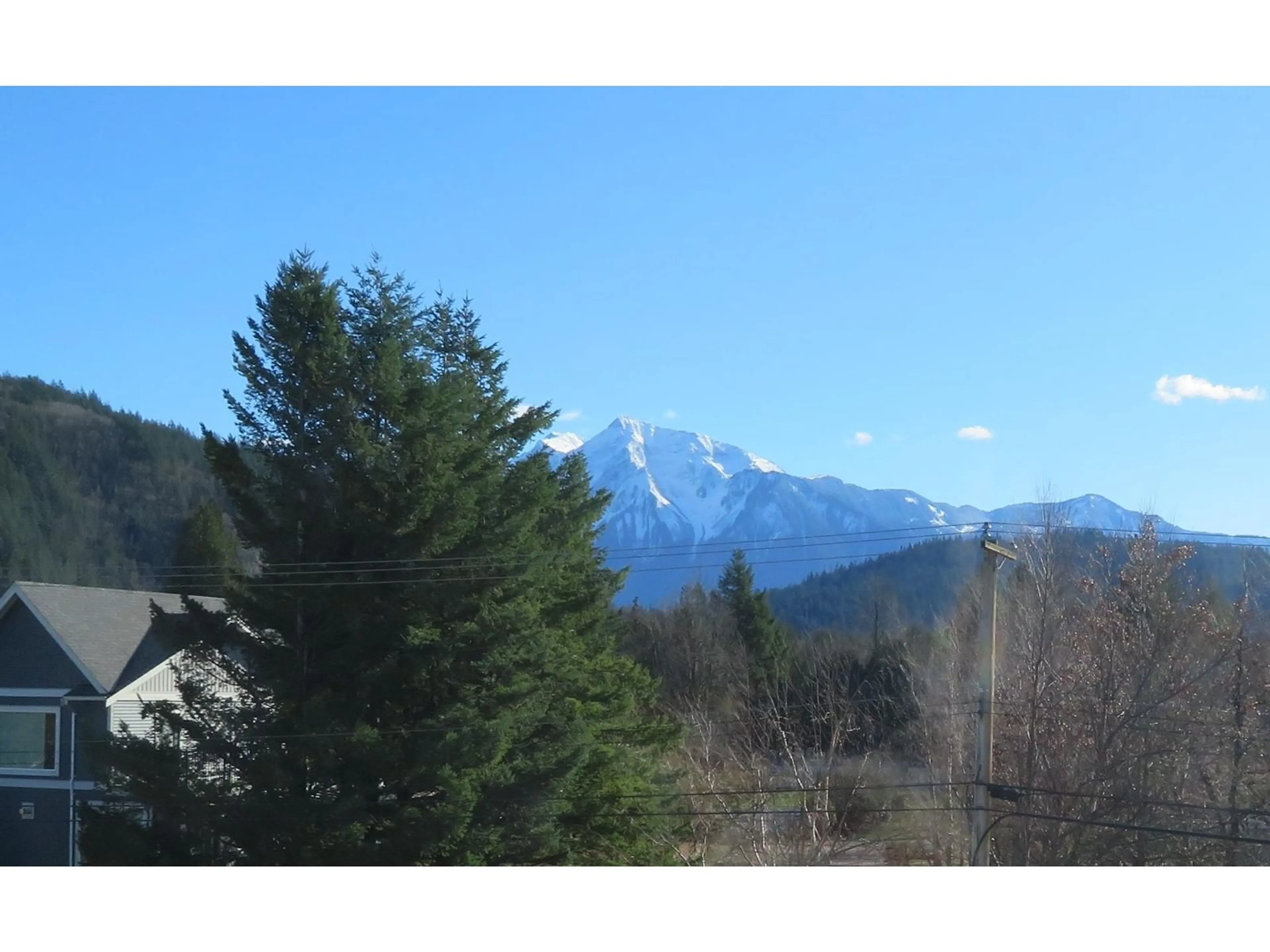 Blurry image for 324 - 378 ESPLANADE AVENUE, Harrison Hot Springs British Columbia V0M1K0