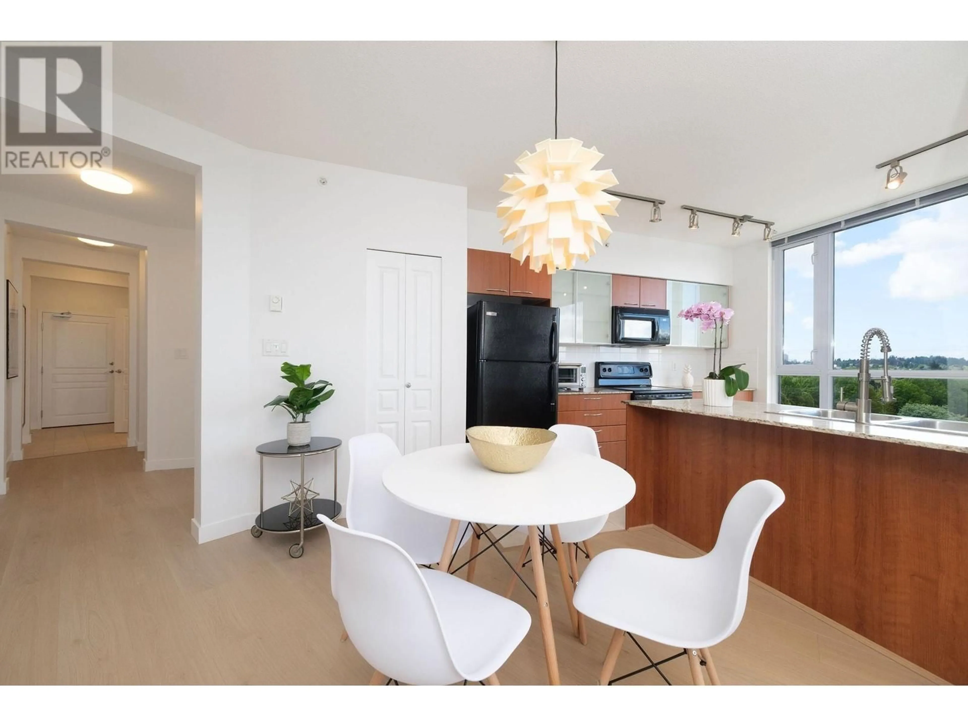 Open concept kitchen, unknown for 804 - 4028 KNIGHT STREET, Vancouver British Columbia V5N5Y8