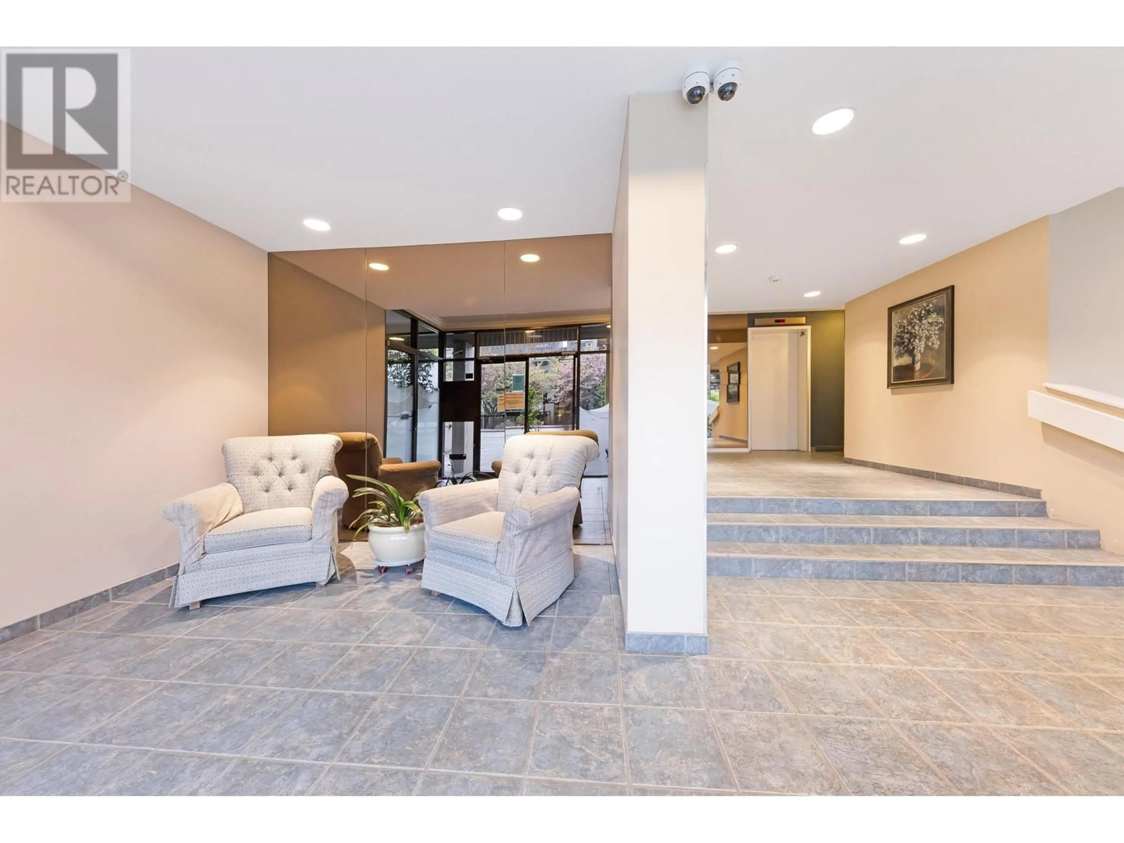 Indoor foyer for 901 - 740 HAMILTON STREET, New Westminster British Columbia V3M5T7