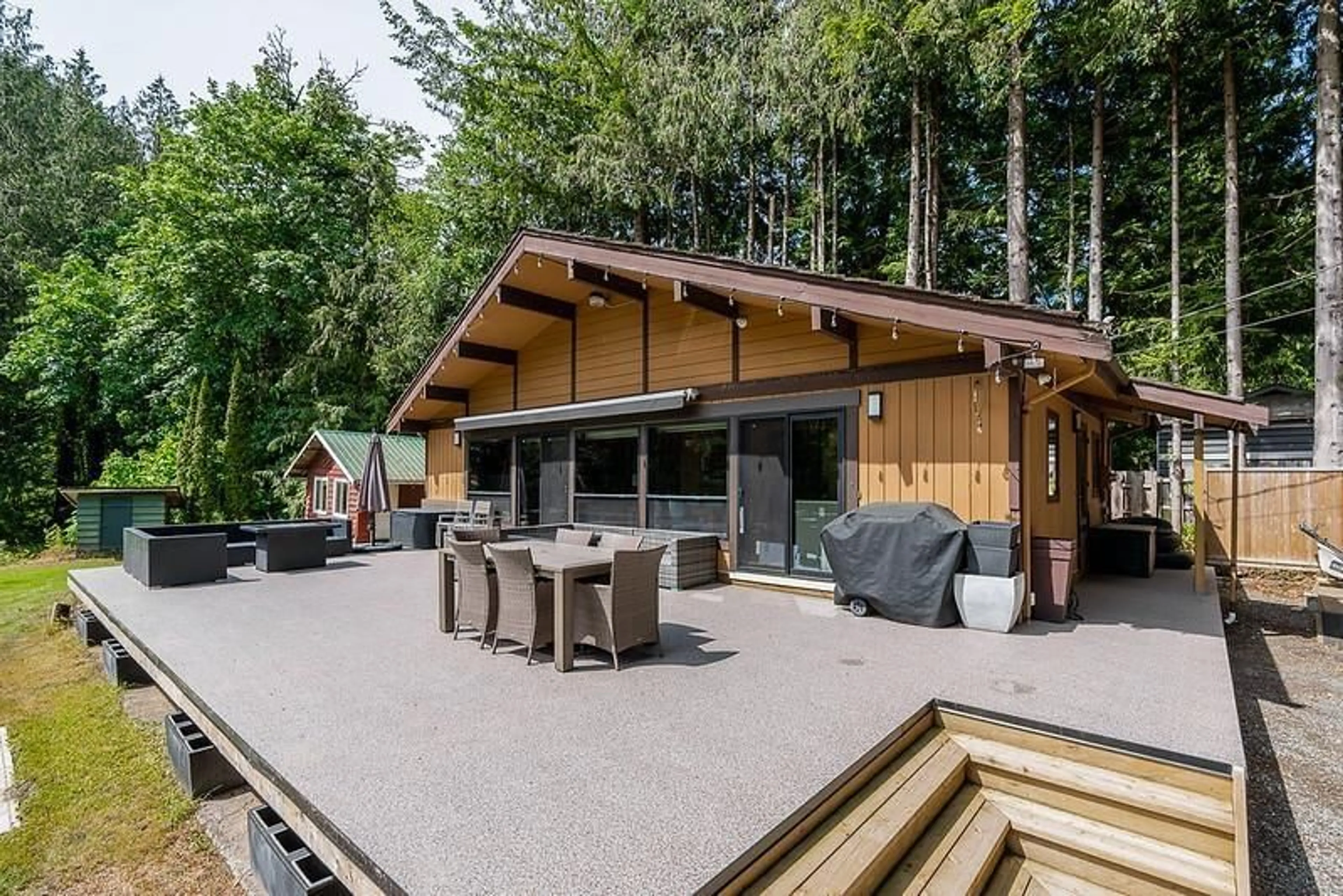Patio, forest/trees view for 1680 COLUMBIA VALLEY ROAD, Lindell Beach British Columbia V2R4X2