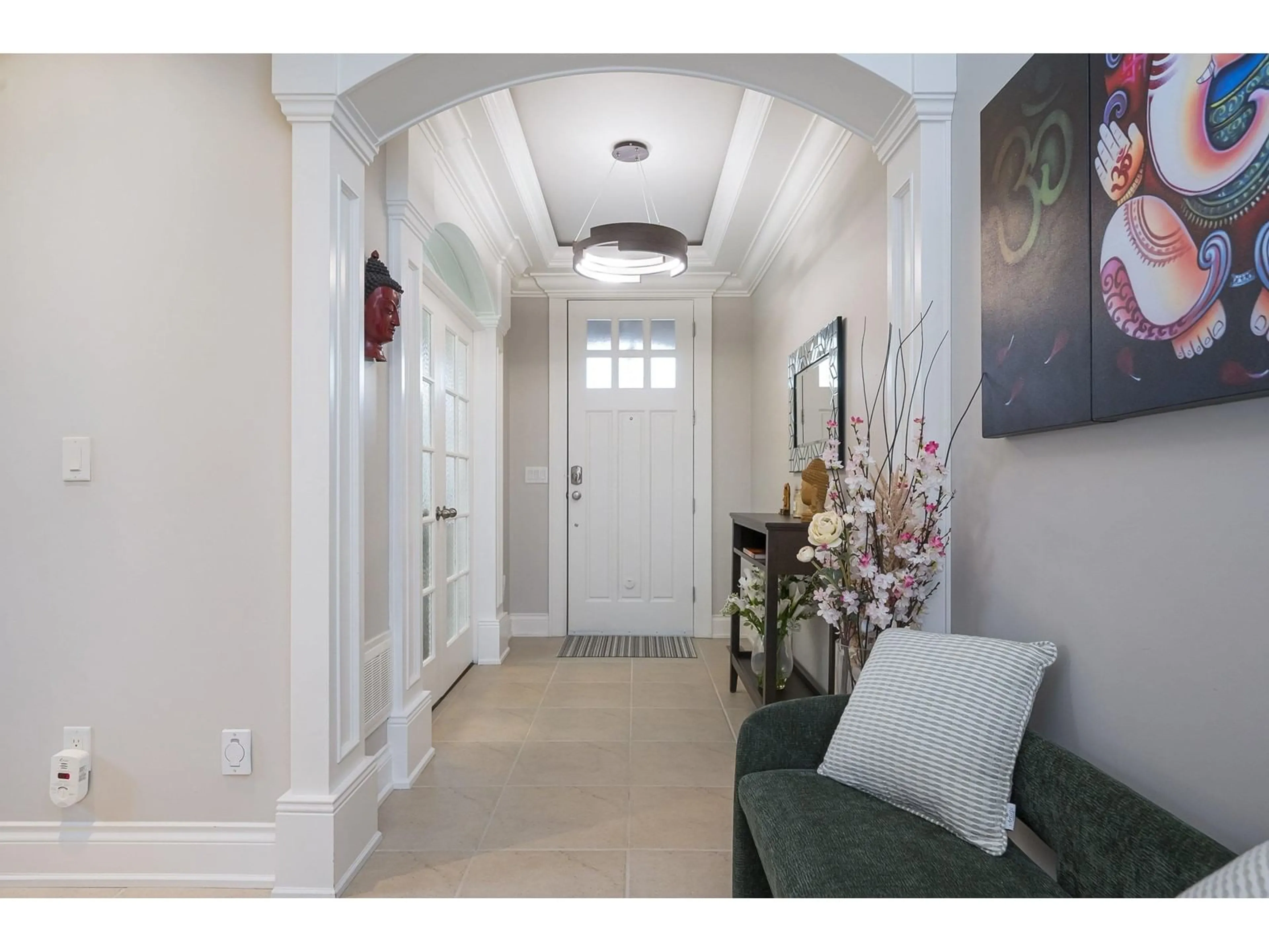 Indoor entryway for 16267 26A, Surrey British Columbia V3S6Z2