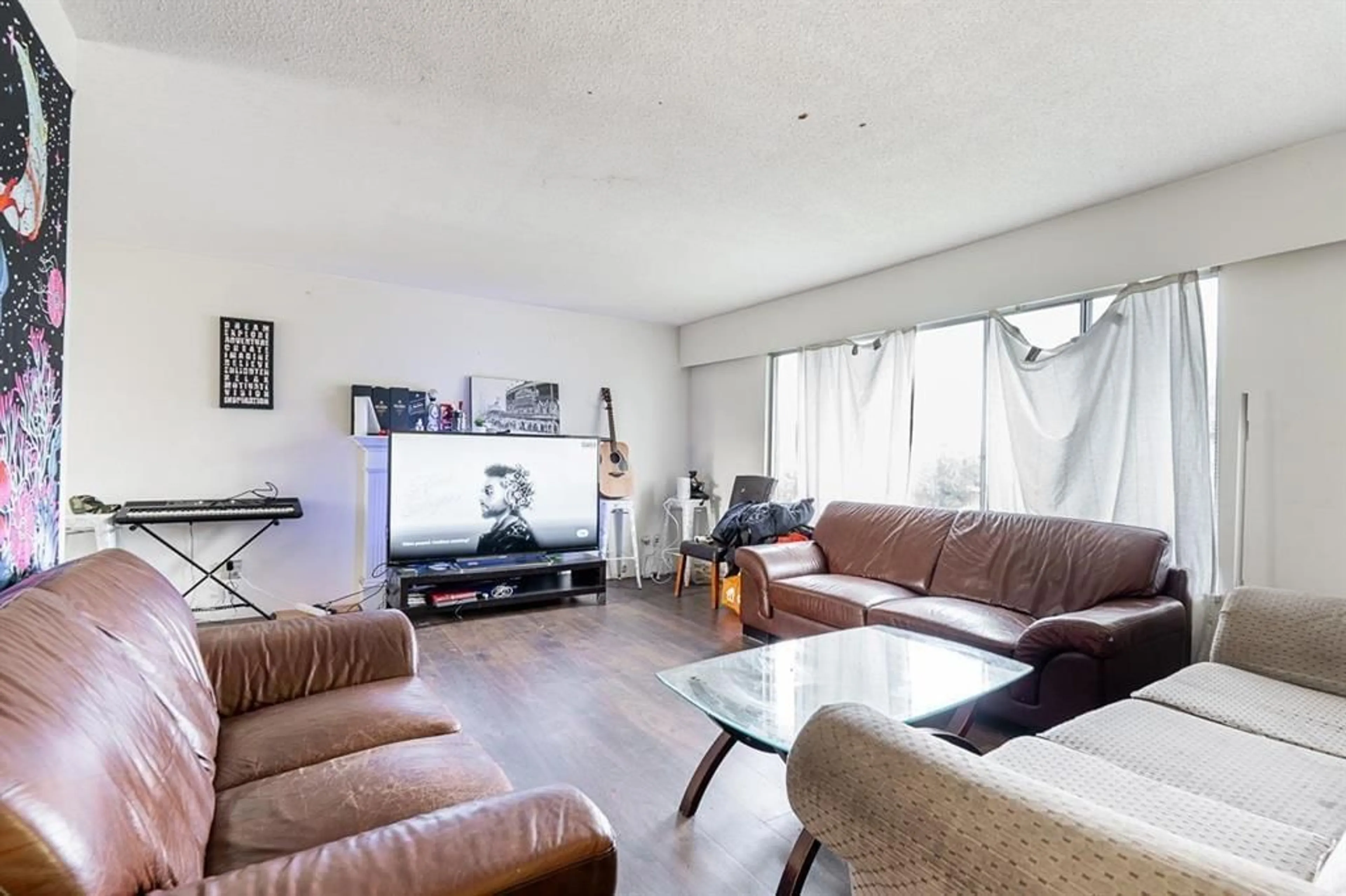 Living room with furniture, unknown for 8753 116A, Delta British Columbia V4C5Z7